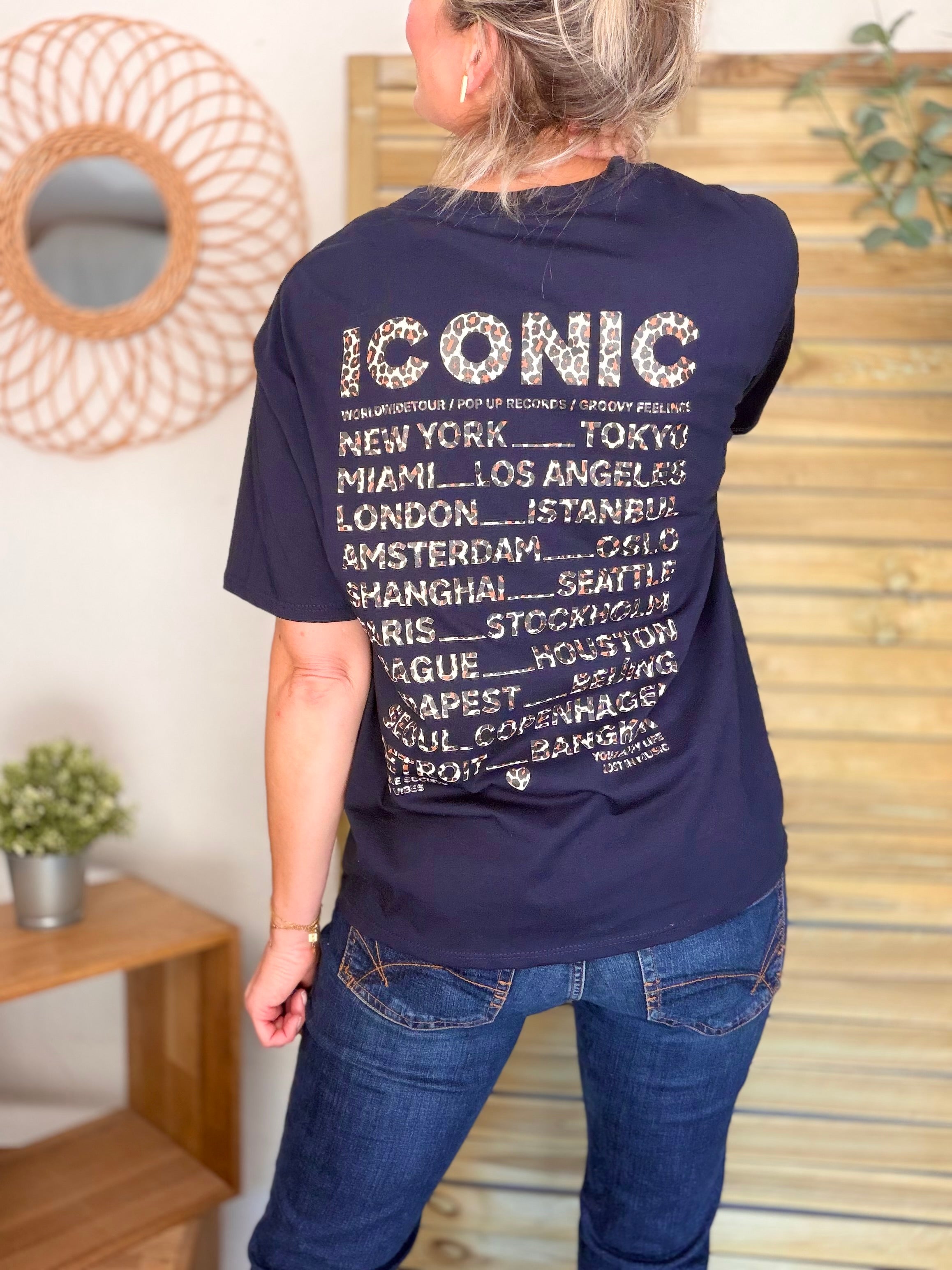 Tee shirt ICONIC Léo LÉONA Bleu marine