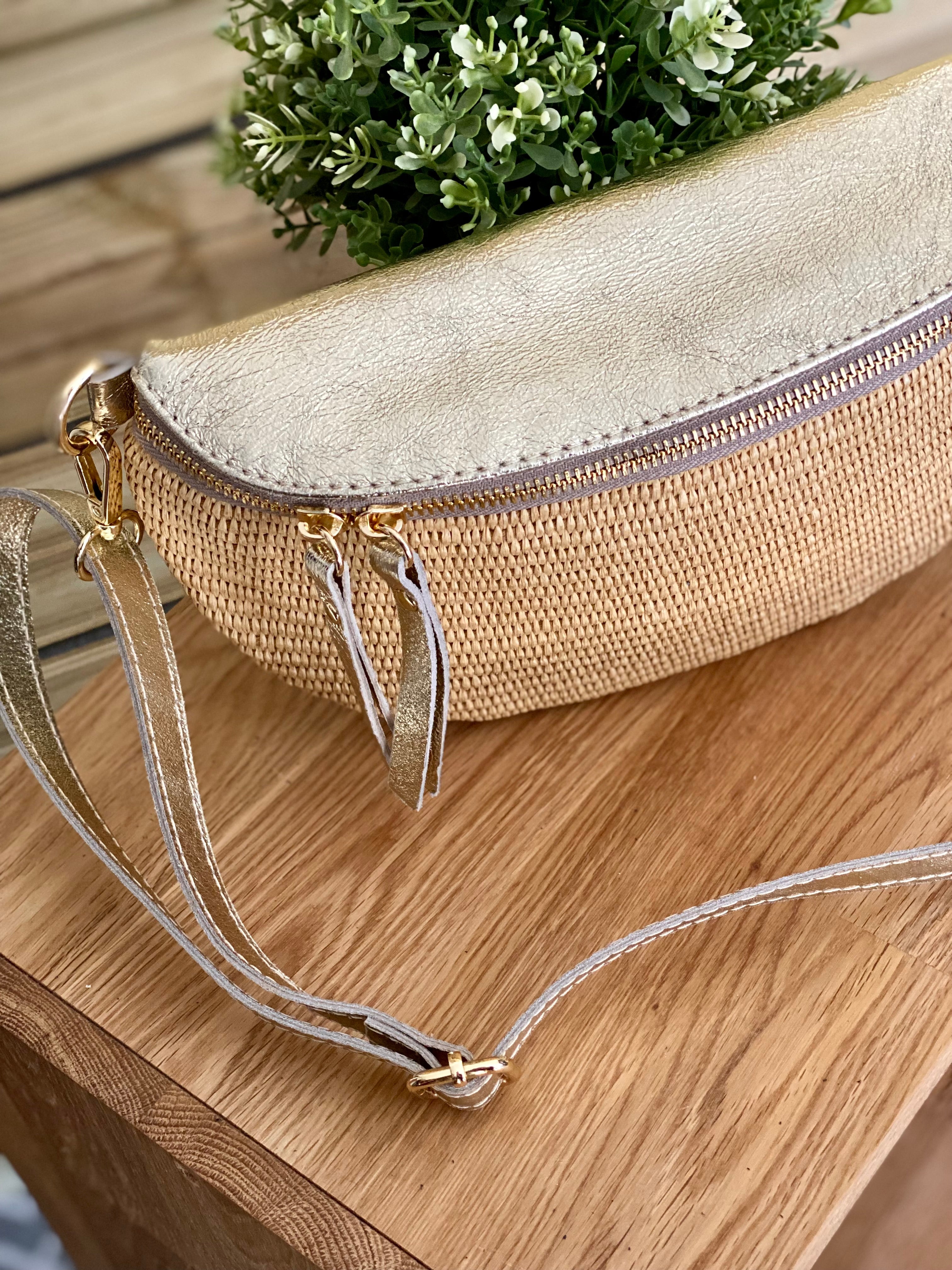 Sac banane bi-matière en cuir irisé doré - 28cm - JUNE