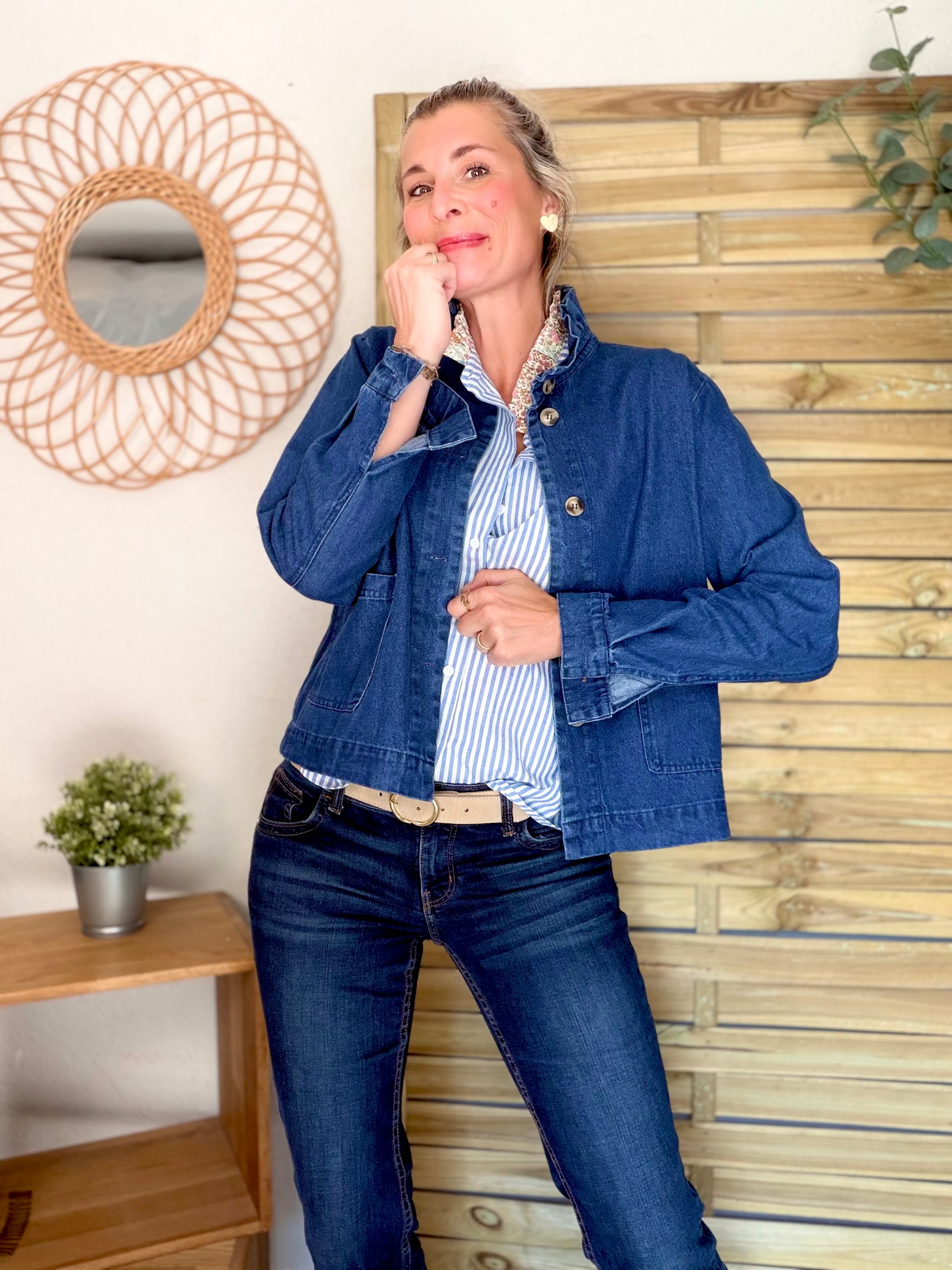 RETOUR EN STOCK MI JUIN - Veste courte légère en jean col volanté JUNON