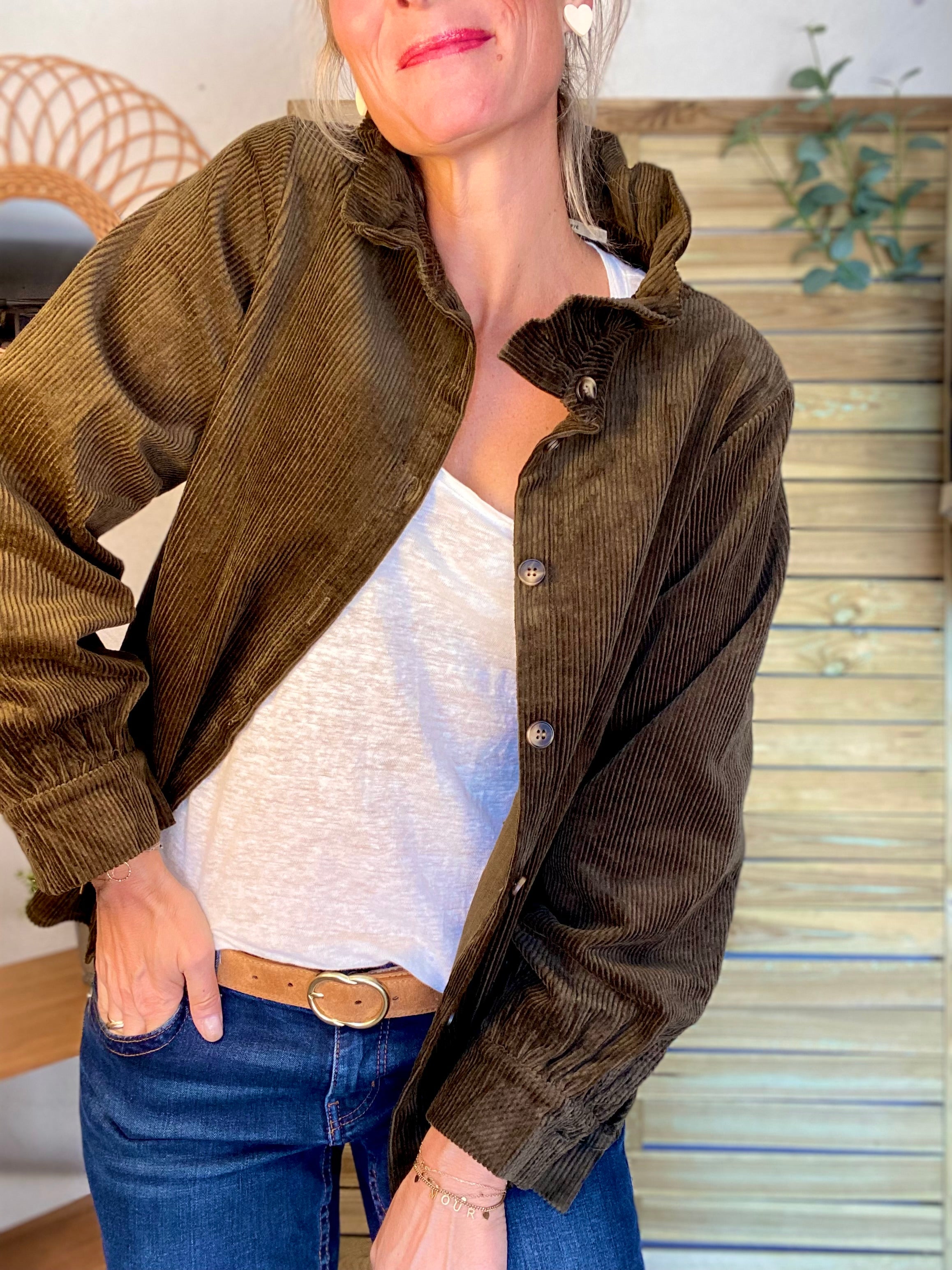 Veste / Chemise en coton, col victorien volanté YVONNE - Velours Kaki