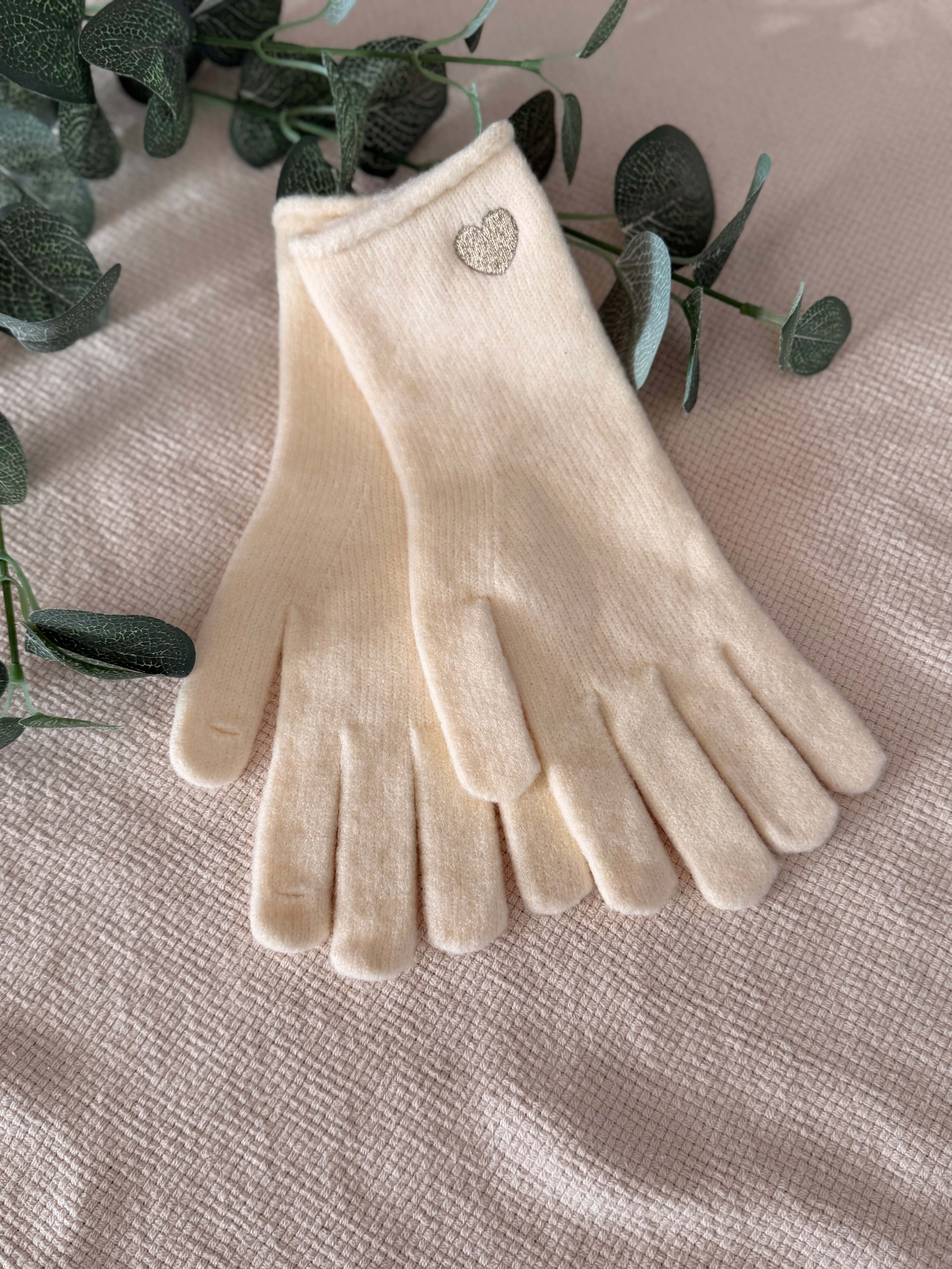 Gants CHLOÉ avec coeur doré brodé 💛 et ouverture index et pouce 👌🏼