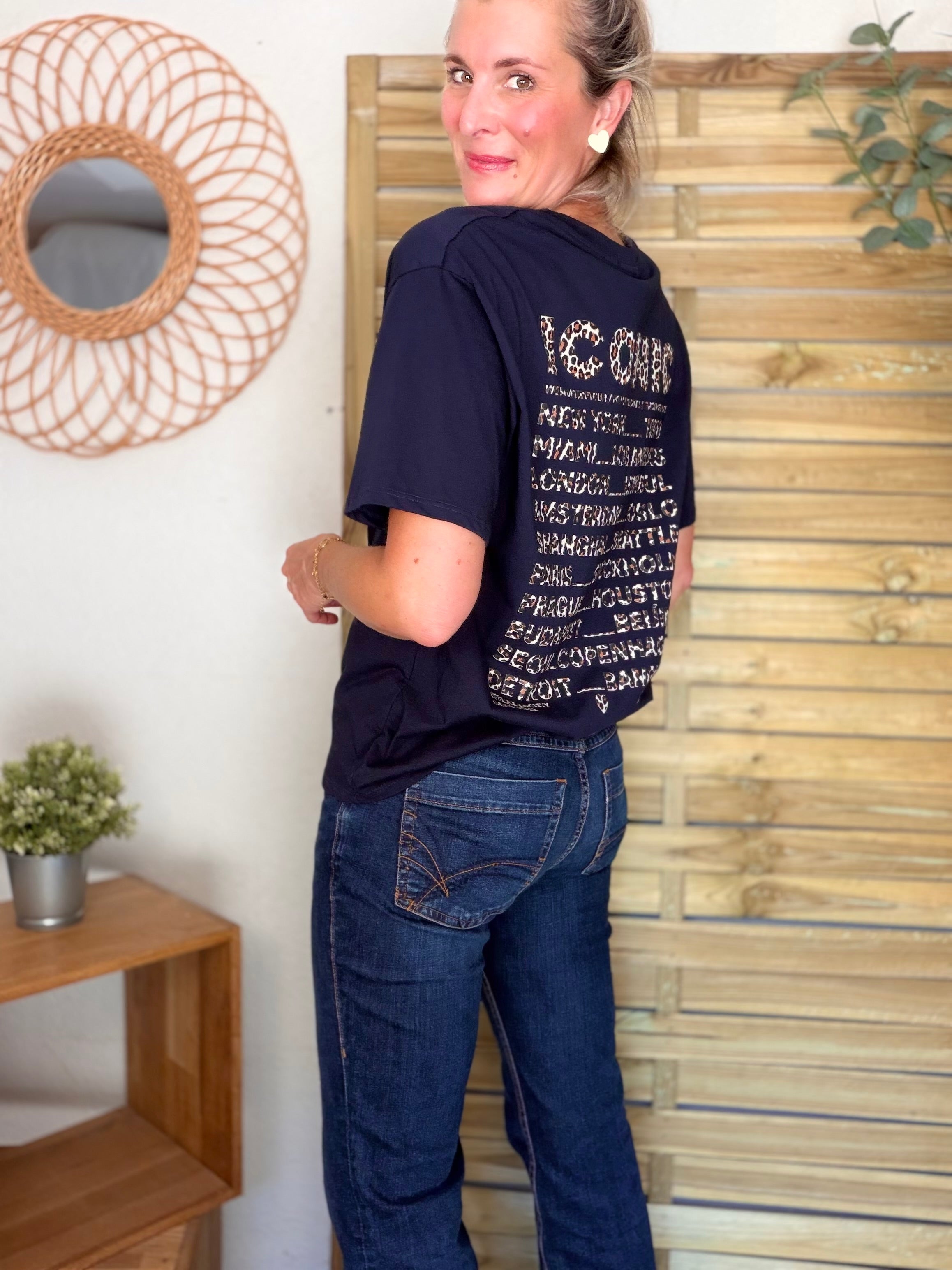 Tee shirt ICONIC Léo LÉONA Bleu marine
