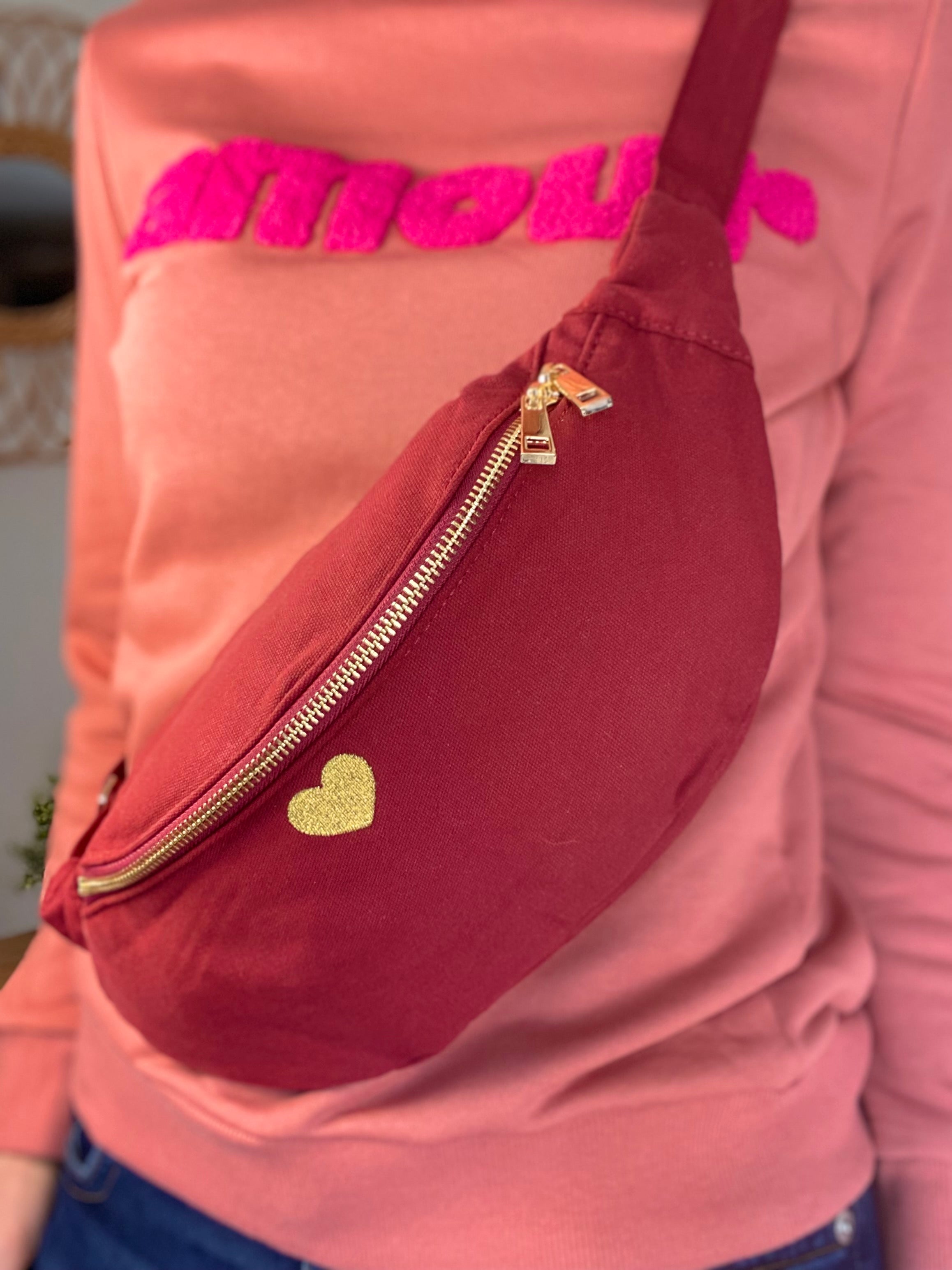 Sac banane en coton Coeur brodé 💛 CASSIDY - Bordeaux