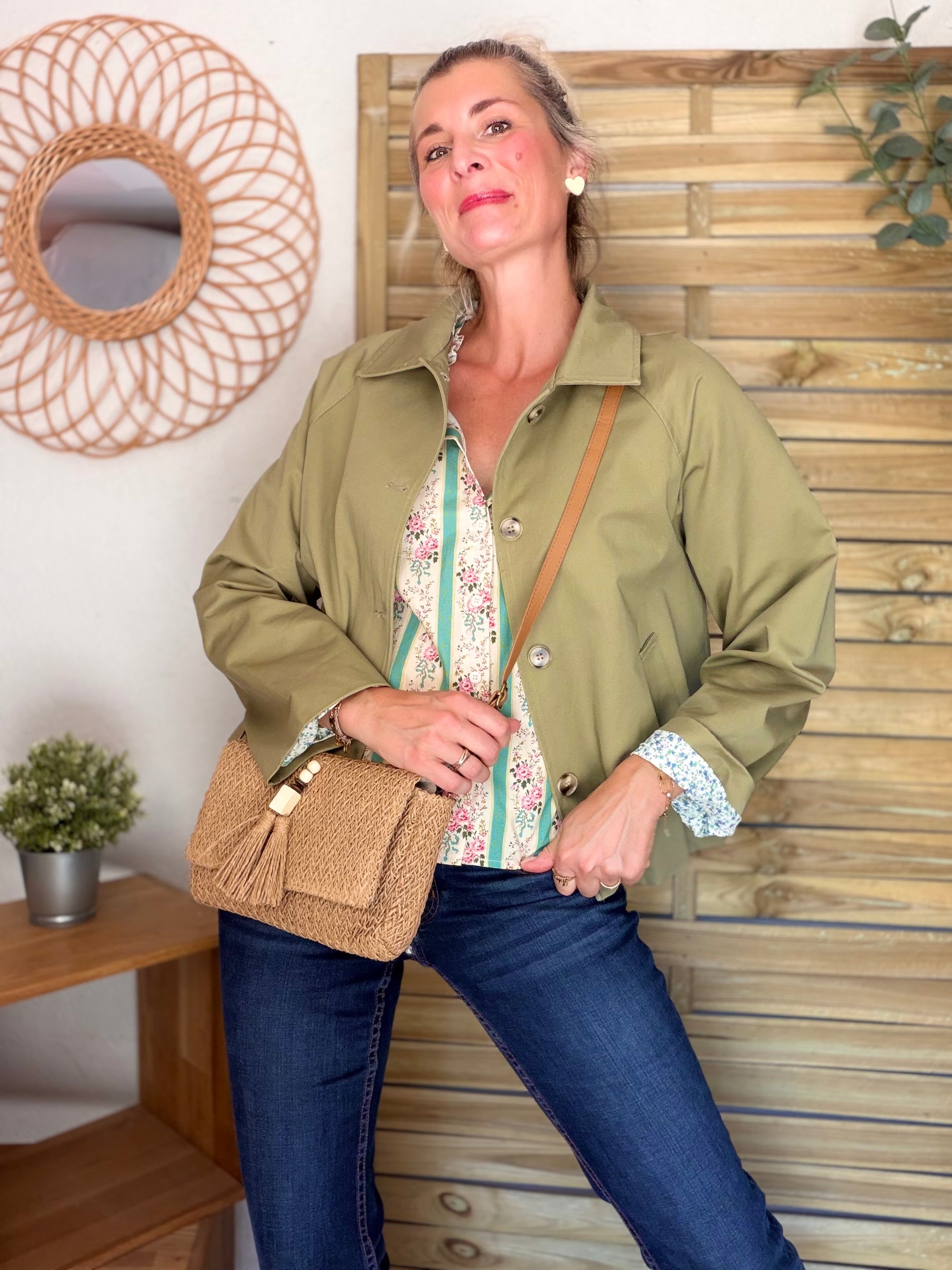 Sac à main avec pompon en raphia ISORA Camel