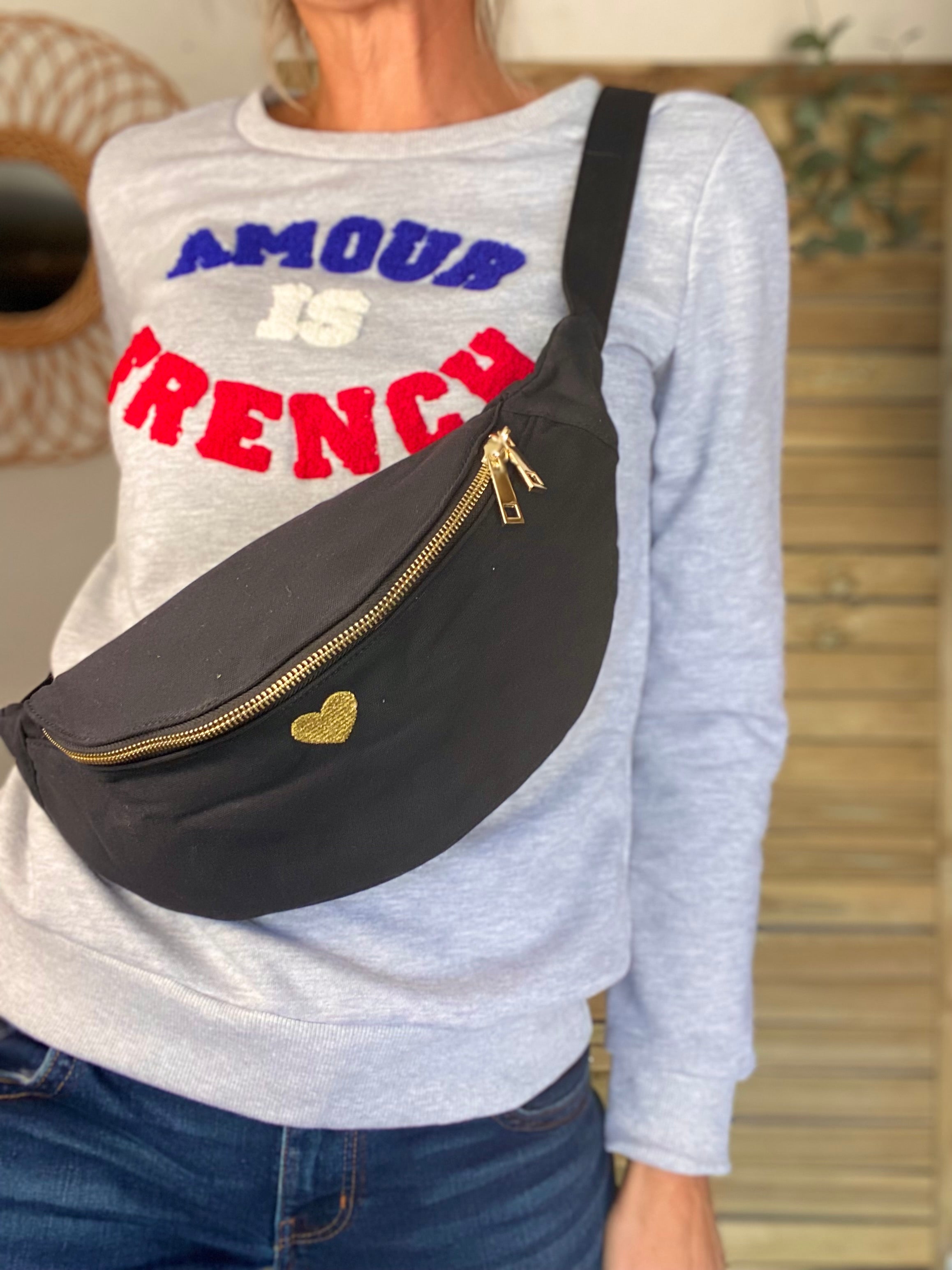 Sac banane en coton Coeur brodé 💛 CASSIDY - Noir