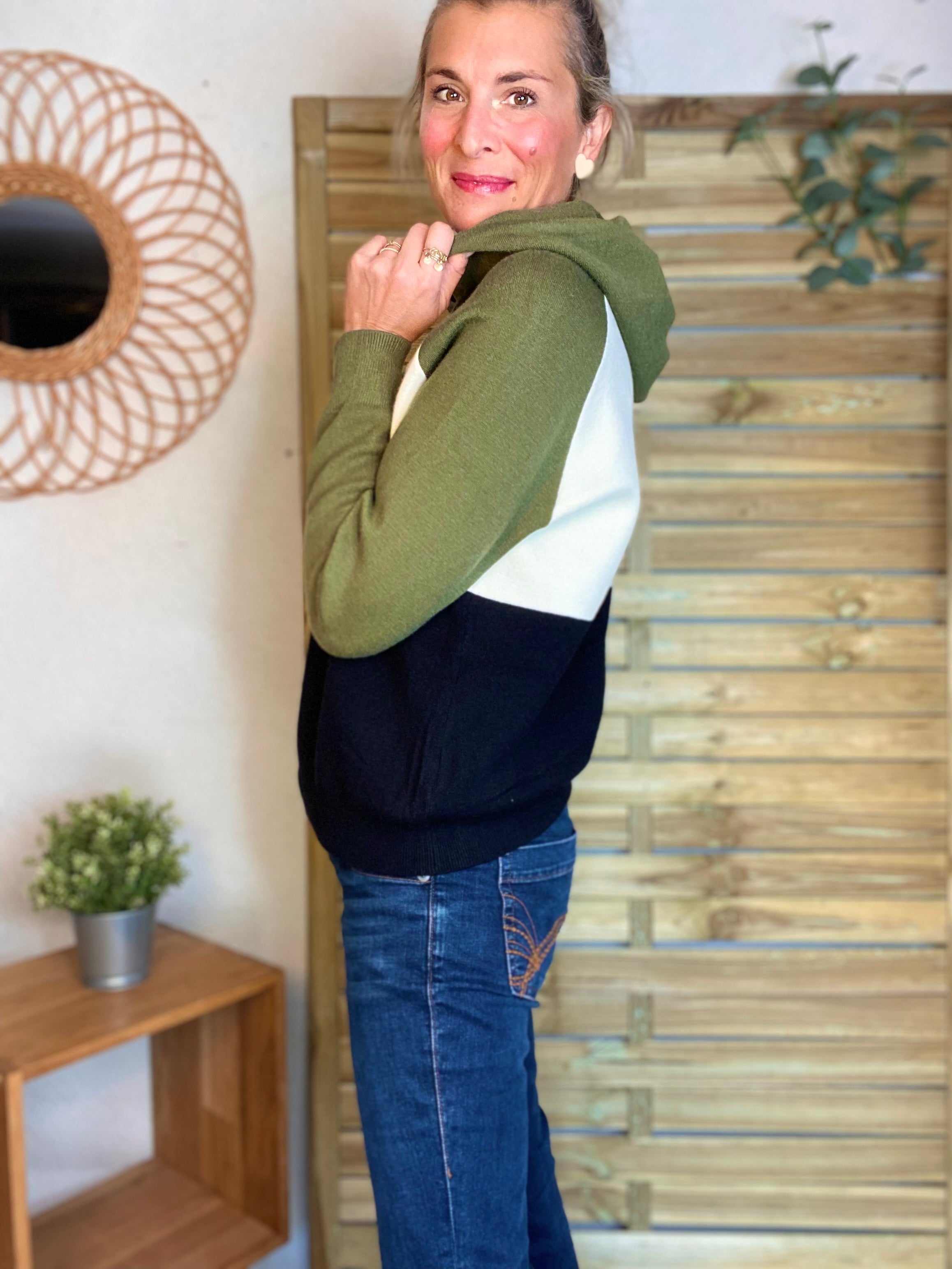 Pull à capuche AMOUR - NORA