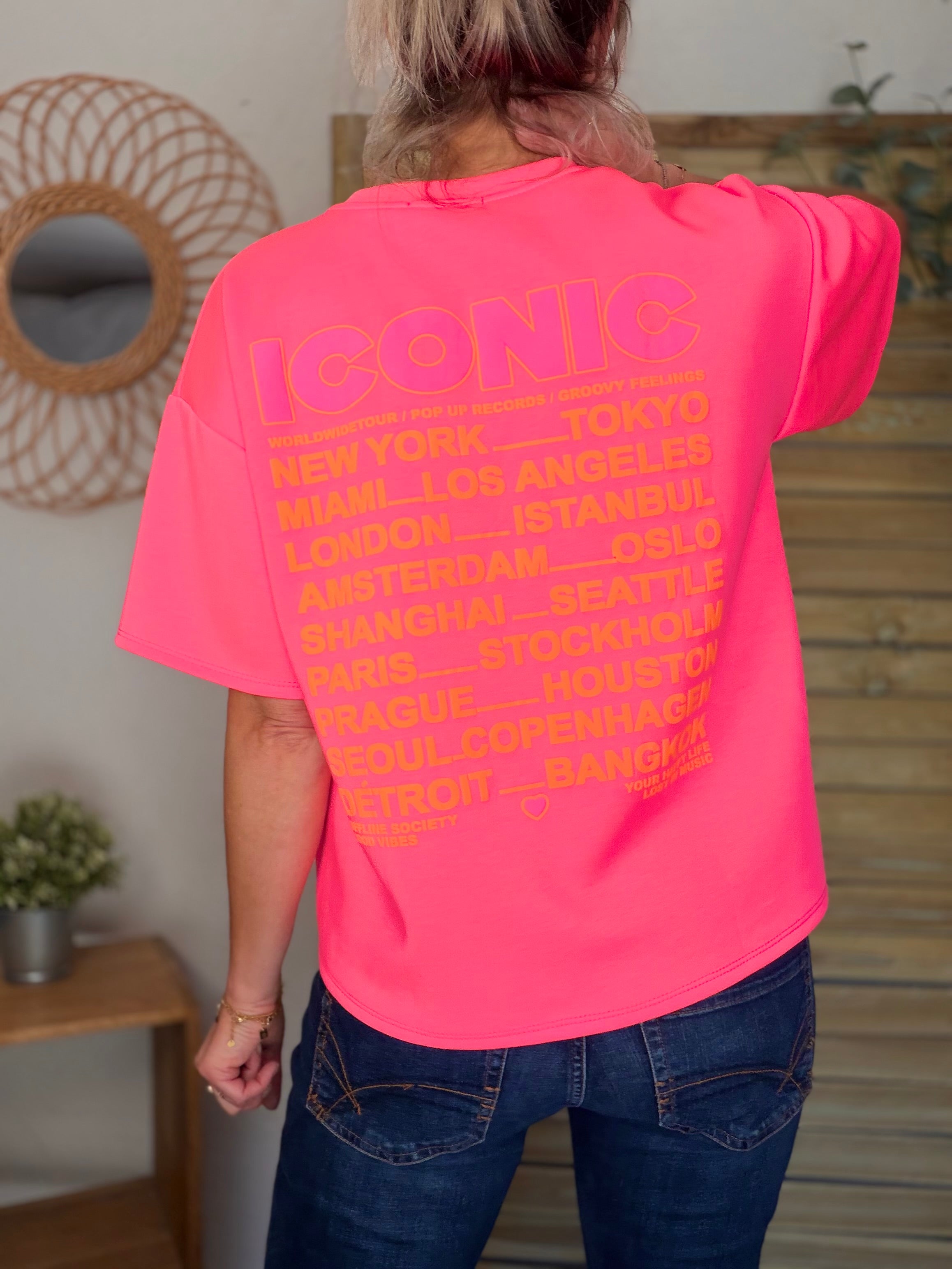 IMPERFECTION - Tee shirt ICONIC matière sweat - THÉA Rose fluo