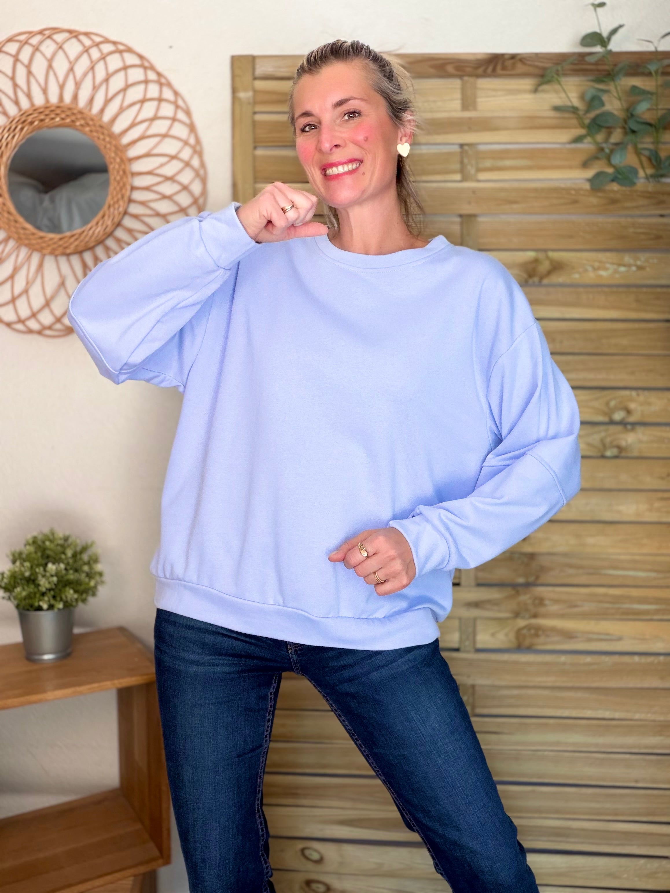 Sweat oversized GOOD VIBES ALYSSA bleu ciel/blanc