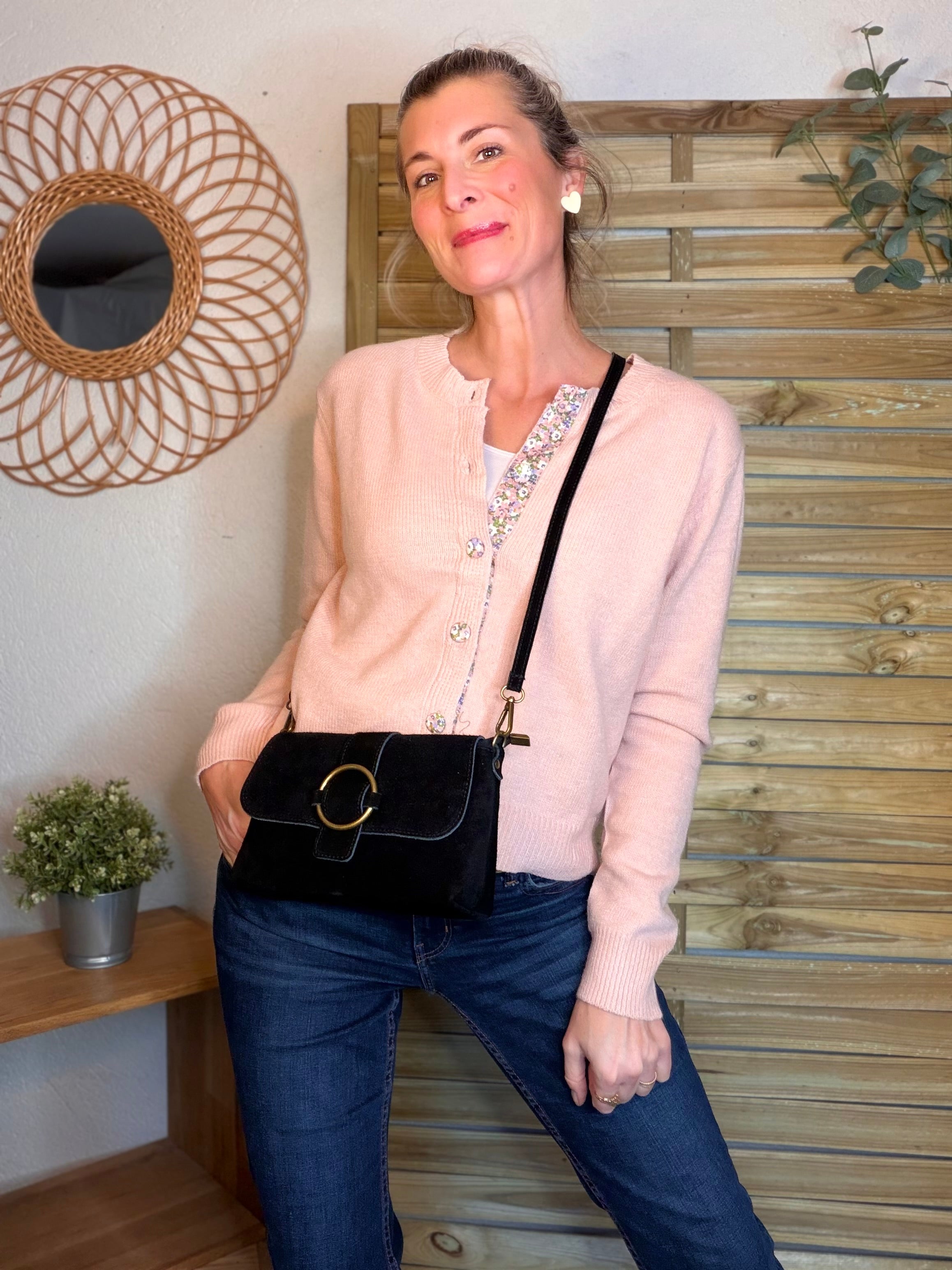 Sac bandoulière en croute de cuir BLAKE - Noir