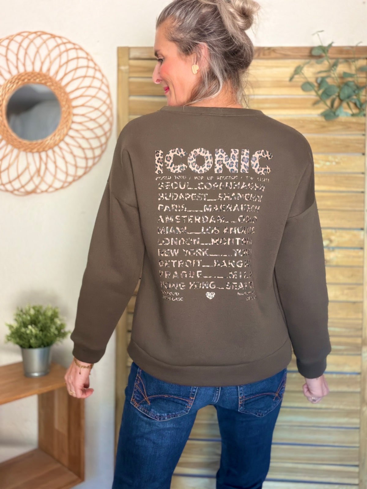 Sweat ICONIC Léo molleton ISALINE - Kaki