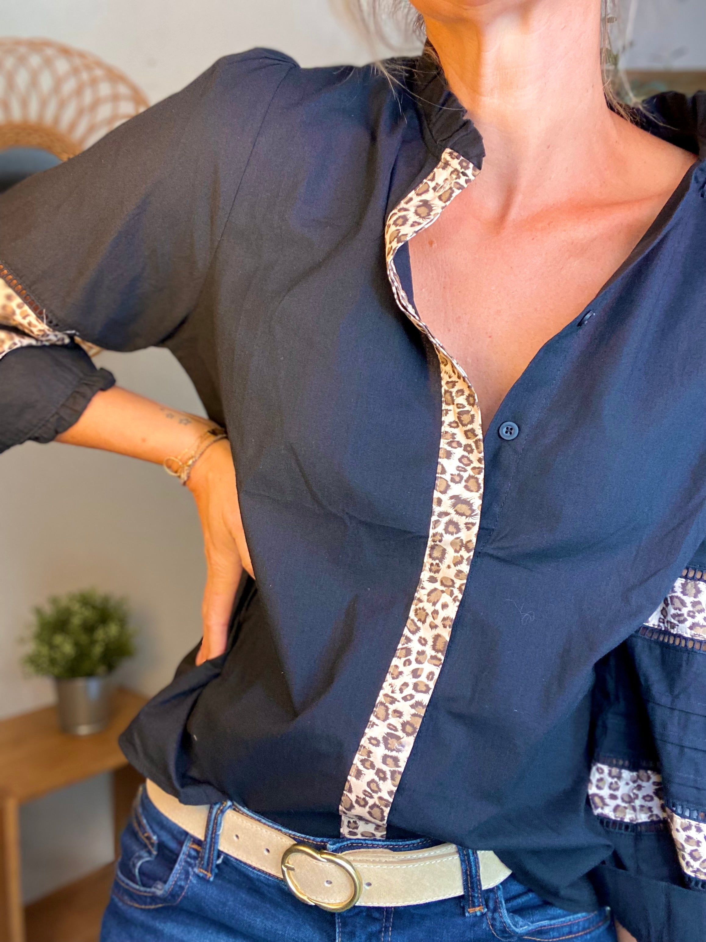 ⚡️ ARRIVAGE - Chemise coton détails Léo 🐆 SCARLETT Noir