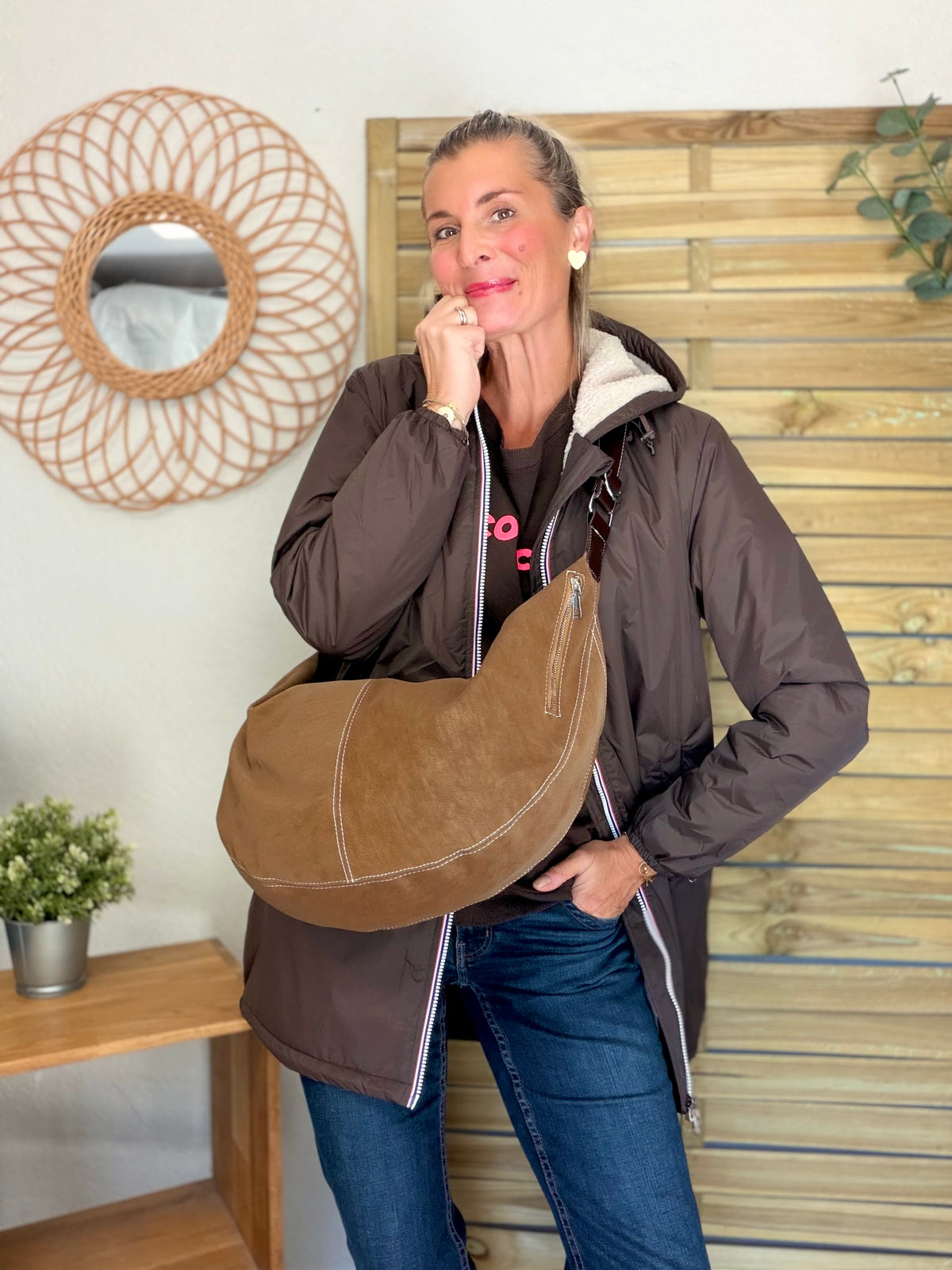 Sac besace XXL en simili cuir brossé - HAROLD Taupe