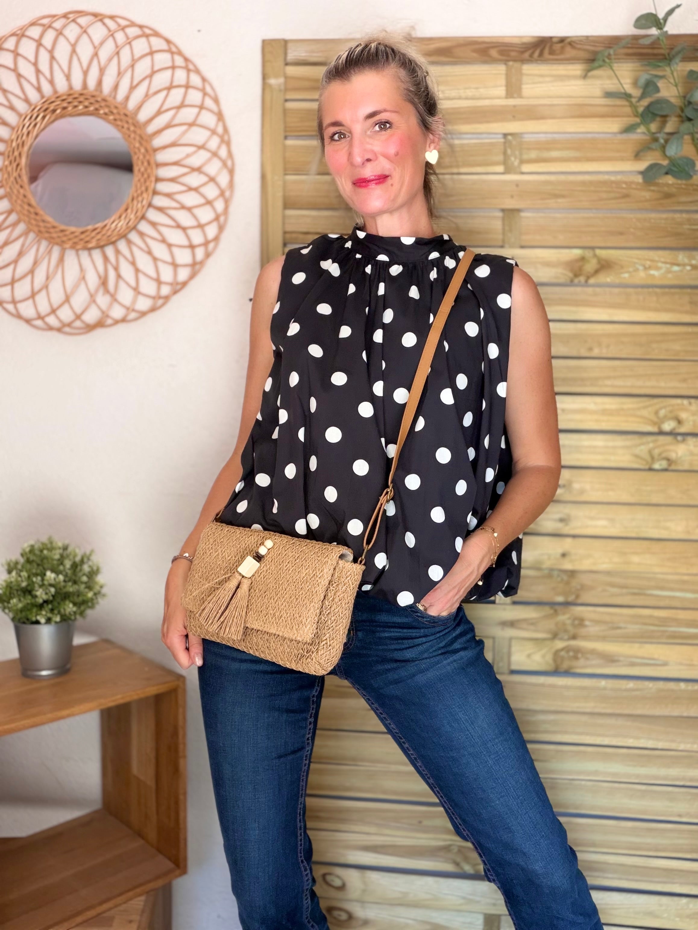 Sac à main avec pompon en raphia ISORA Camel