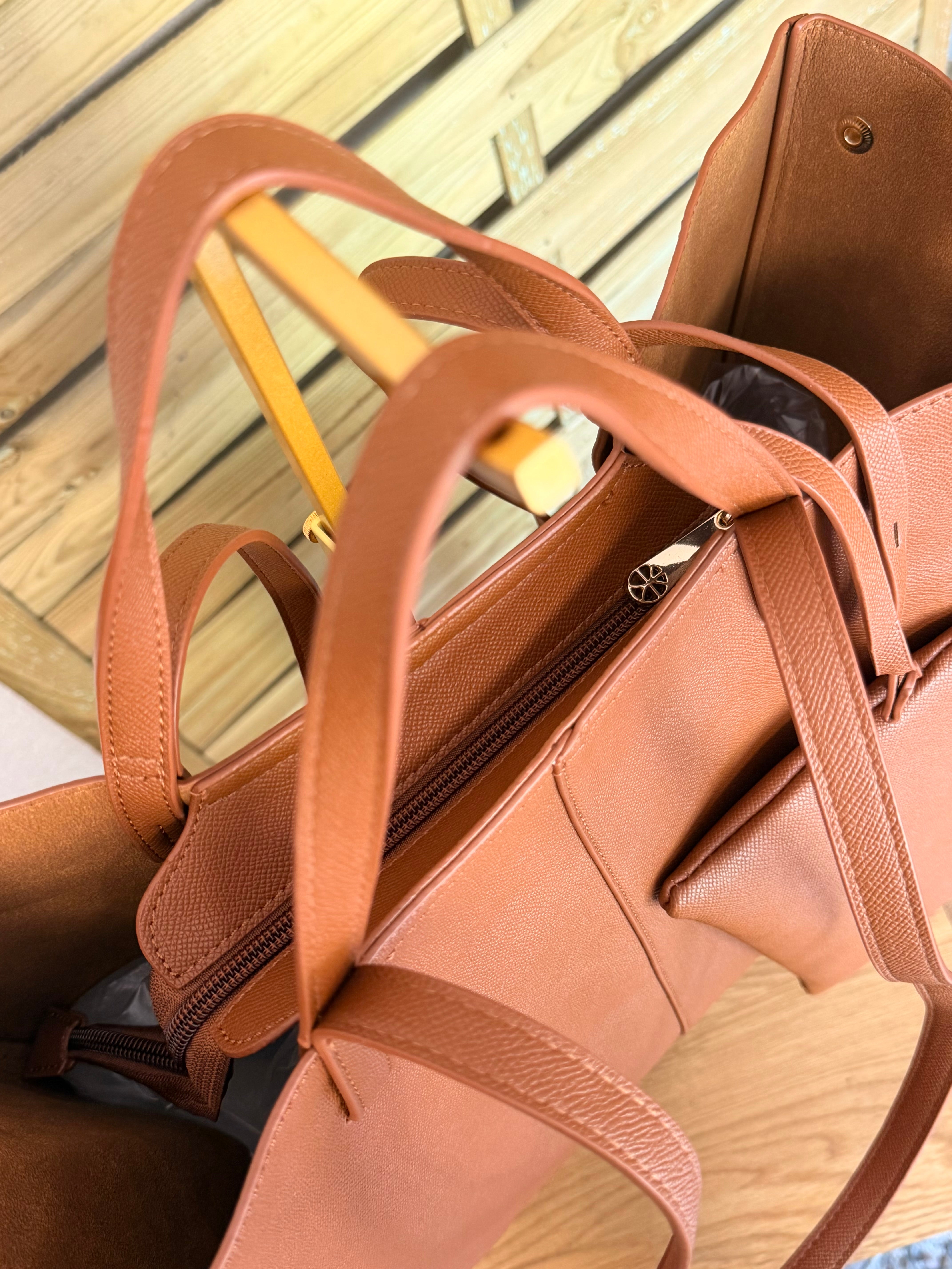 Grand Sac cabas 2 en 1 en simili cuir grainé - PAULE Camel