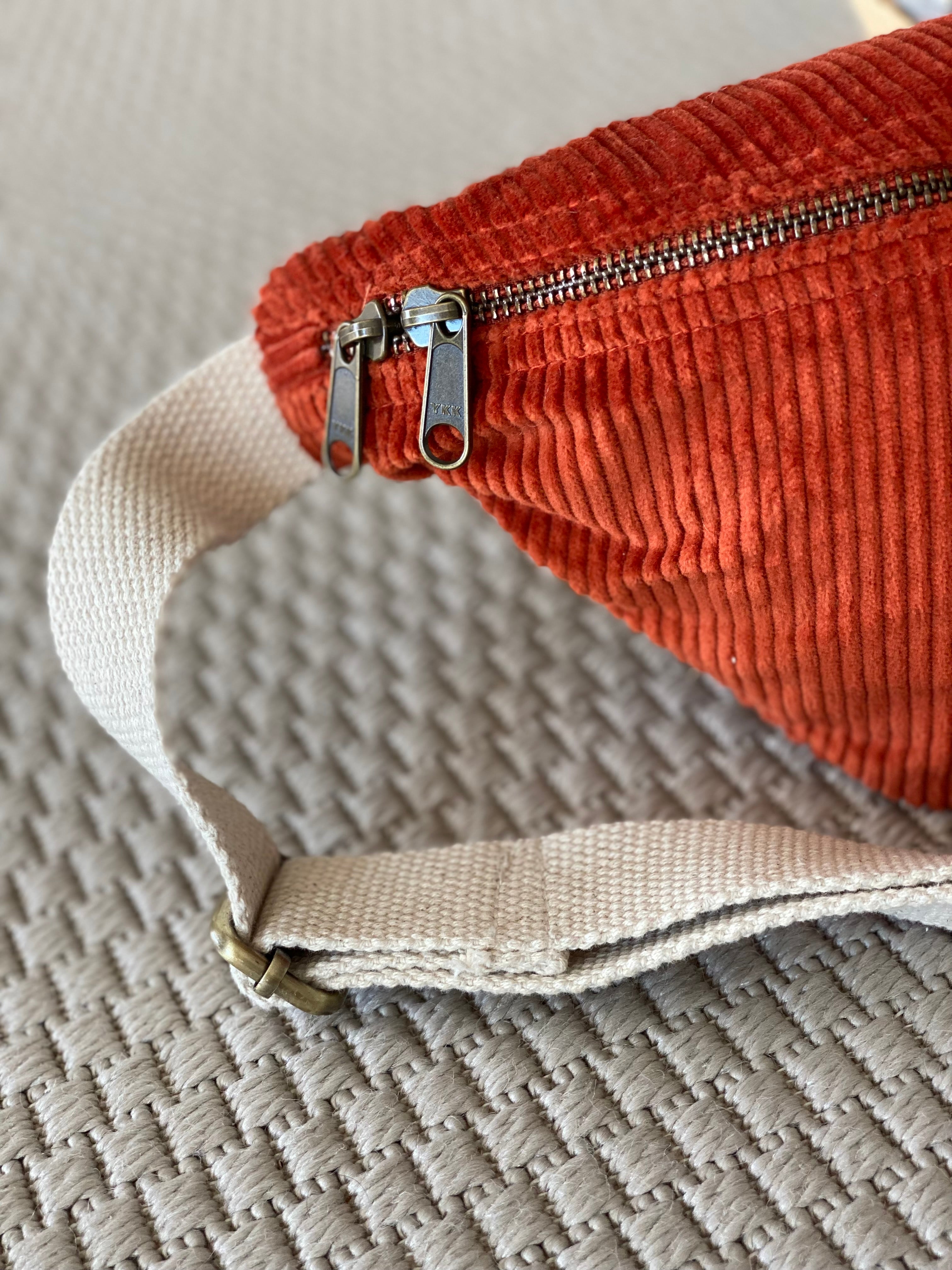 Sac banane HINDBAG Olivia Velours Brique