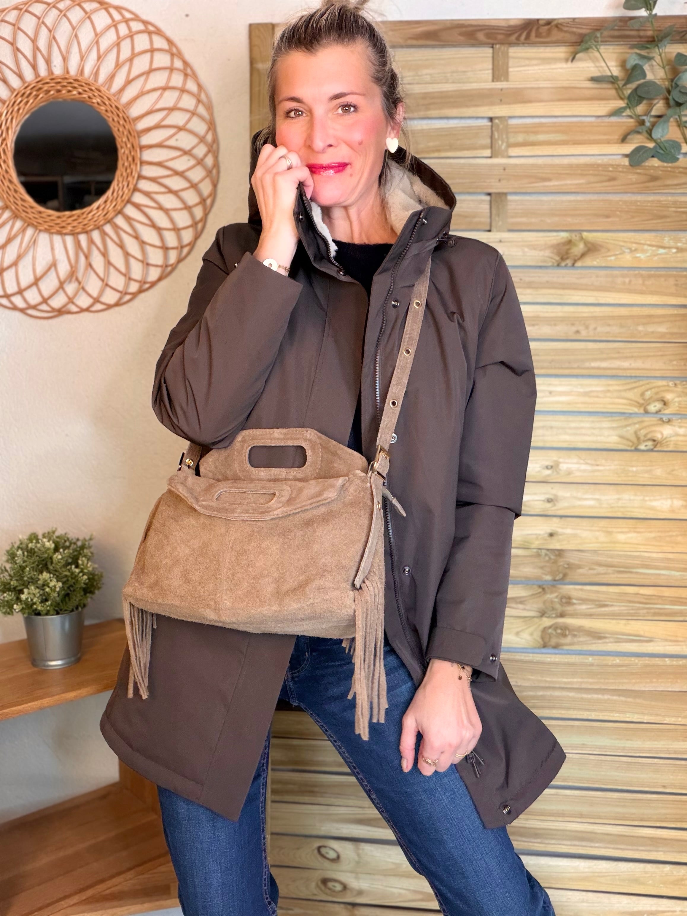 Sac en cuir daim avec franges LOGAN - Beige taupe