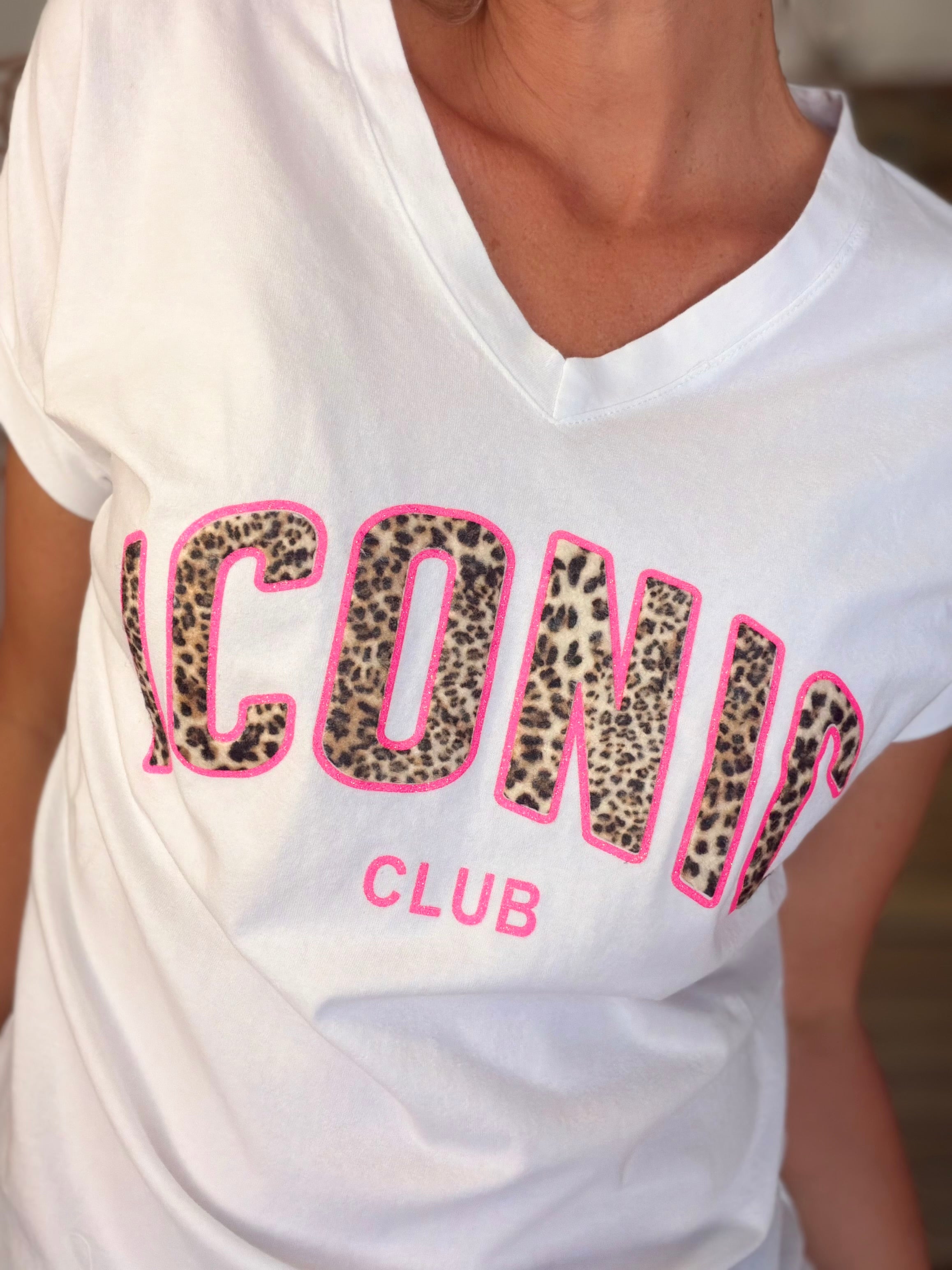 Tee shirt col V ICONIC club Léo NORMA Blanc