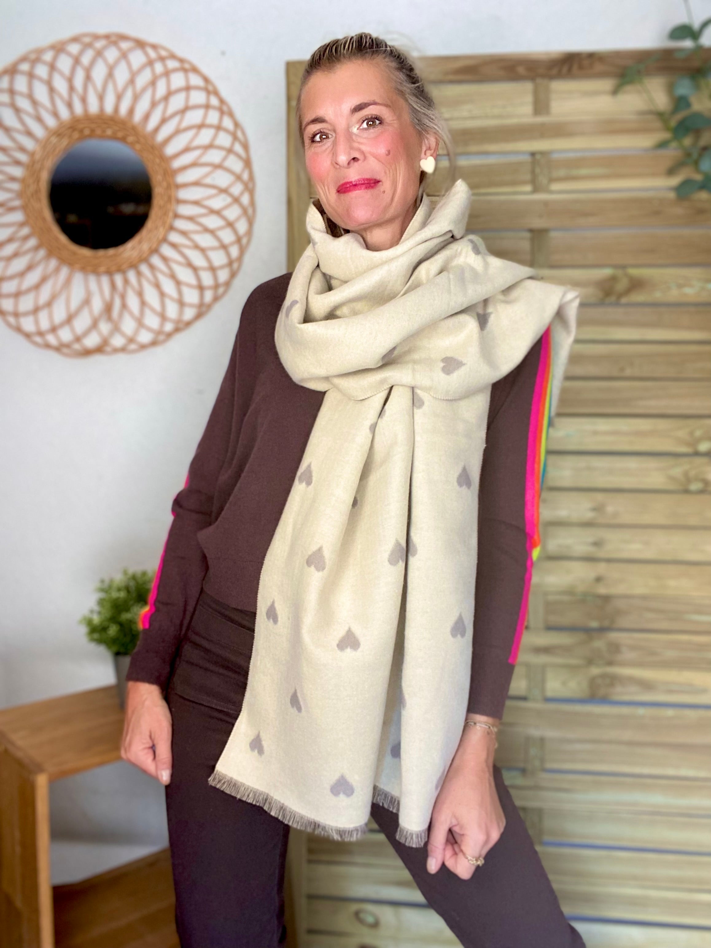Écharpe douce gros Coeurs PAULETTE - Beige 🩶