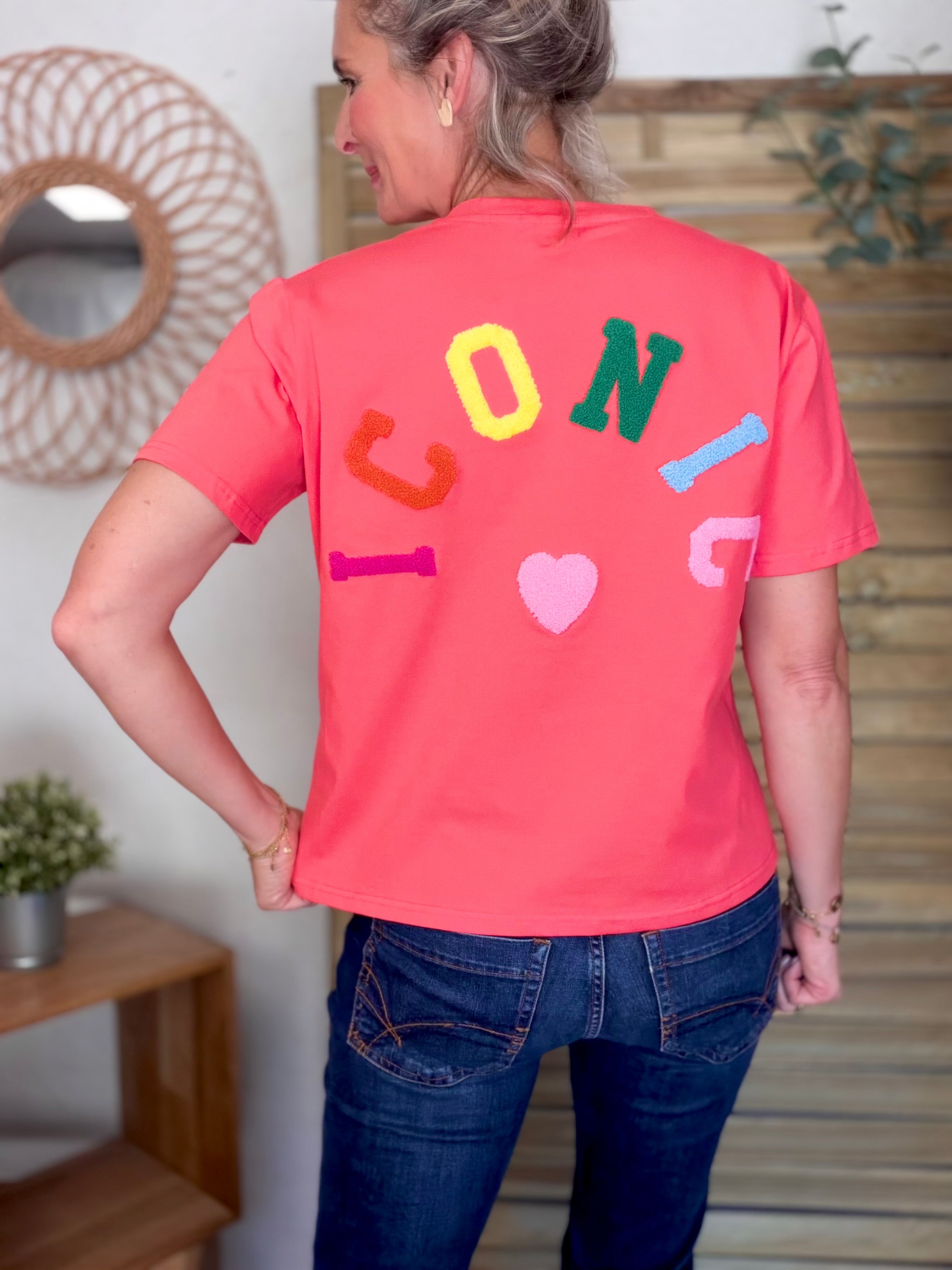 Tee shirt col V ICONIC club multicolore CARO - Corail