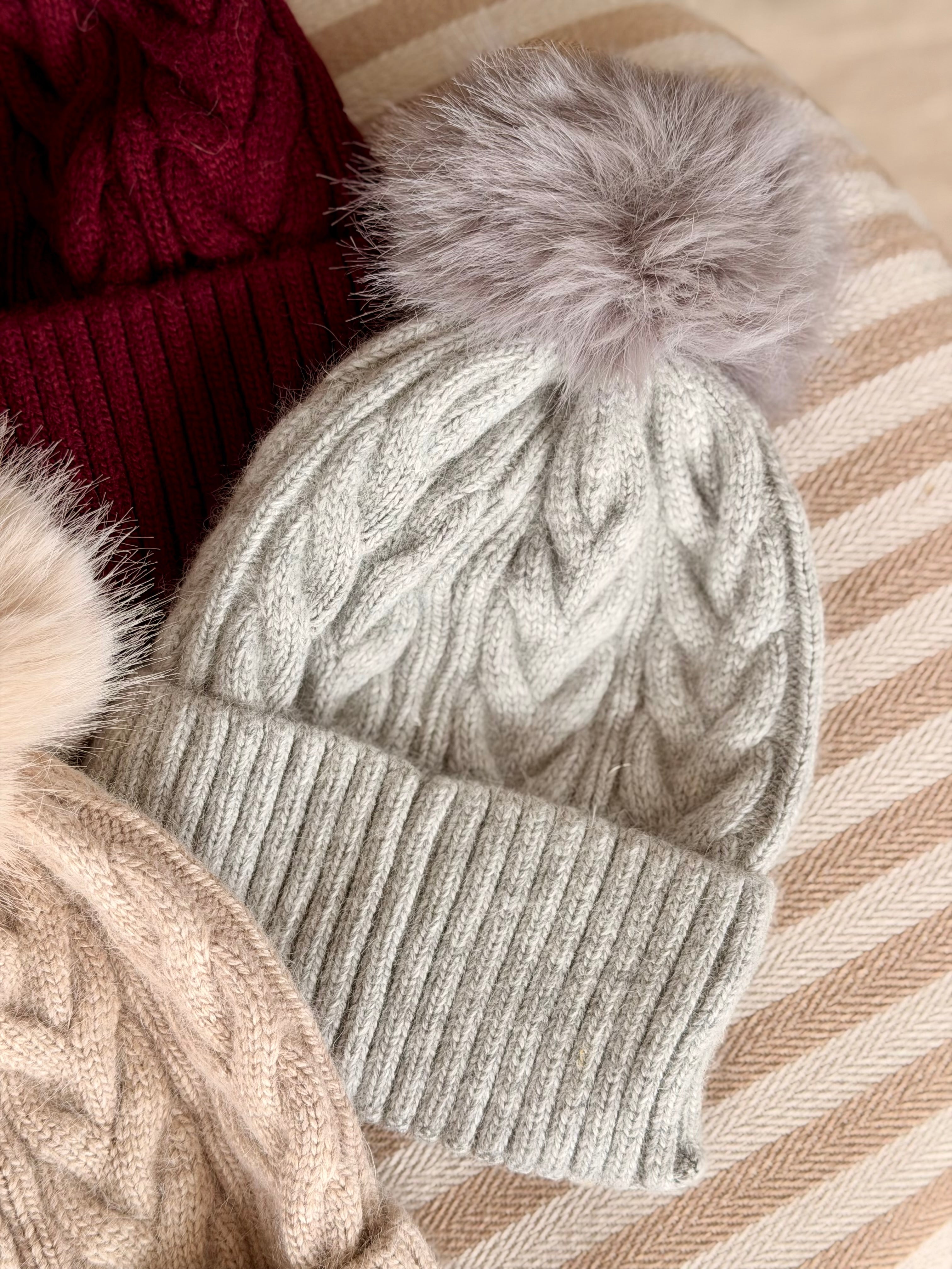 Bonnet torsadé en laine avec pompon JULES
