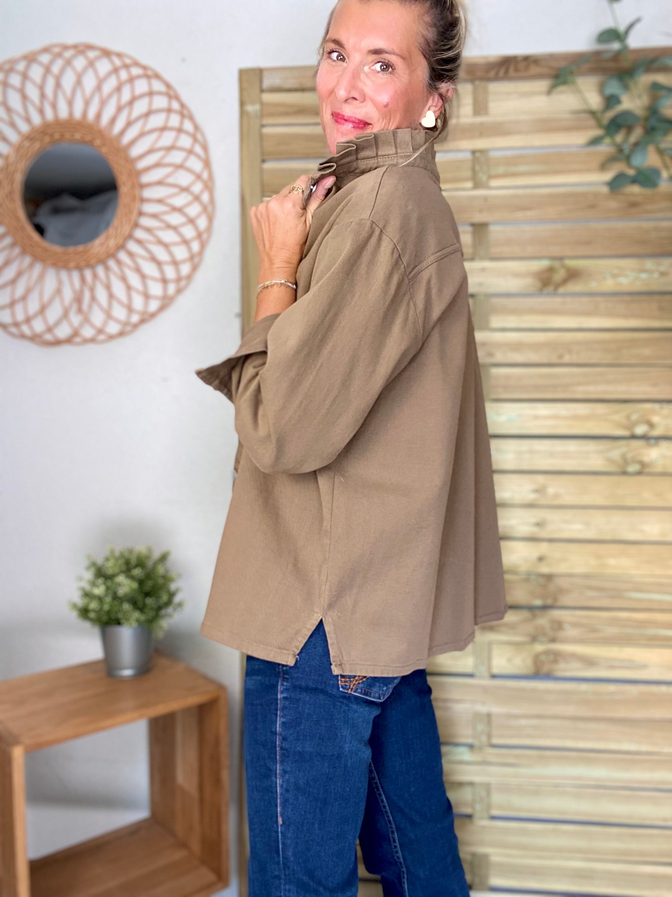 Veste / Chemise en coton, col volanté Camel foncé LISON