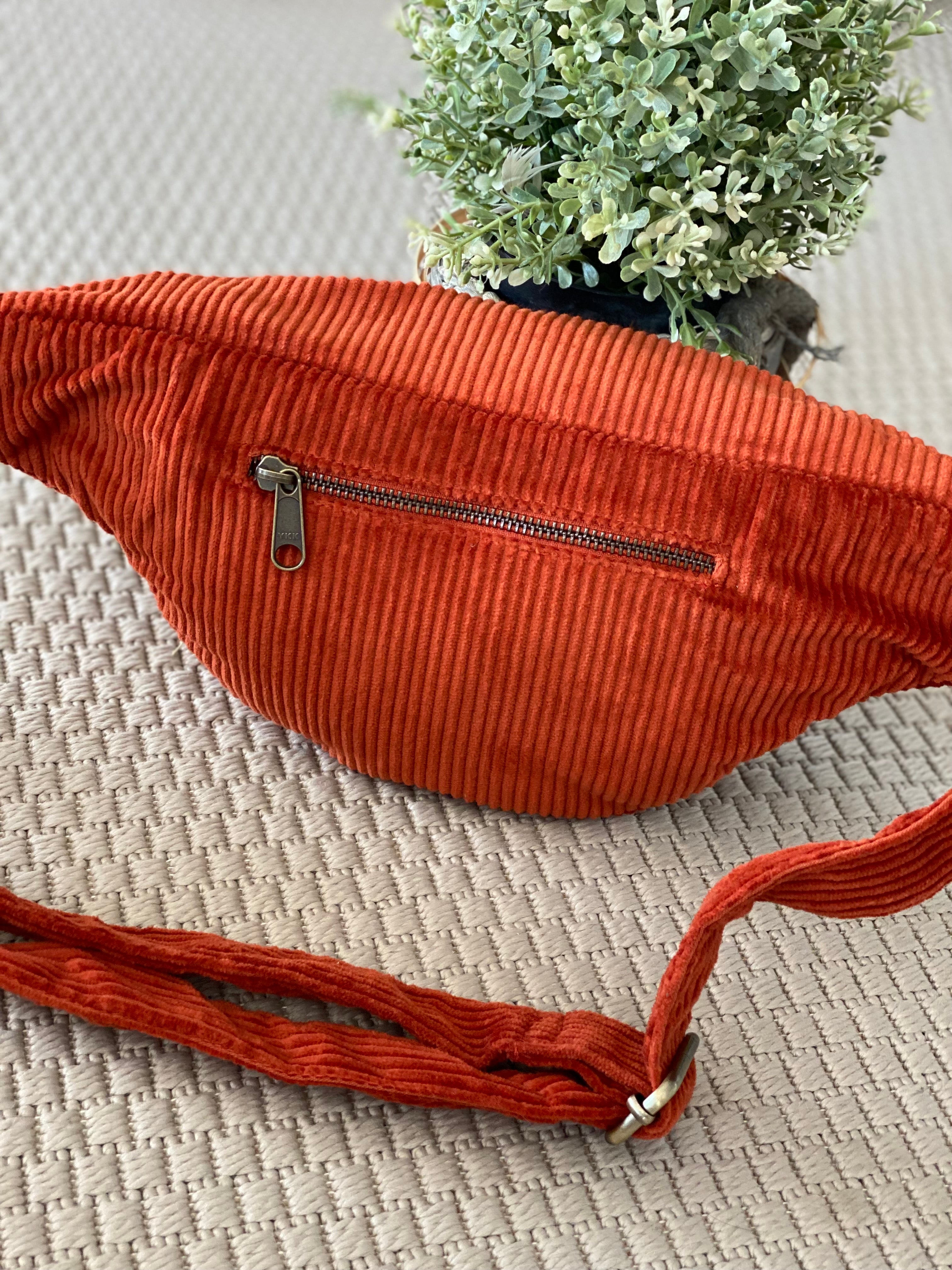 Sac banane XL HINDBAG Sasha Velours Brique