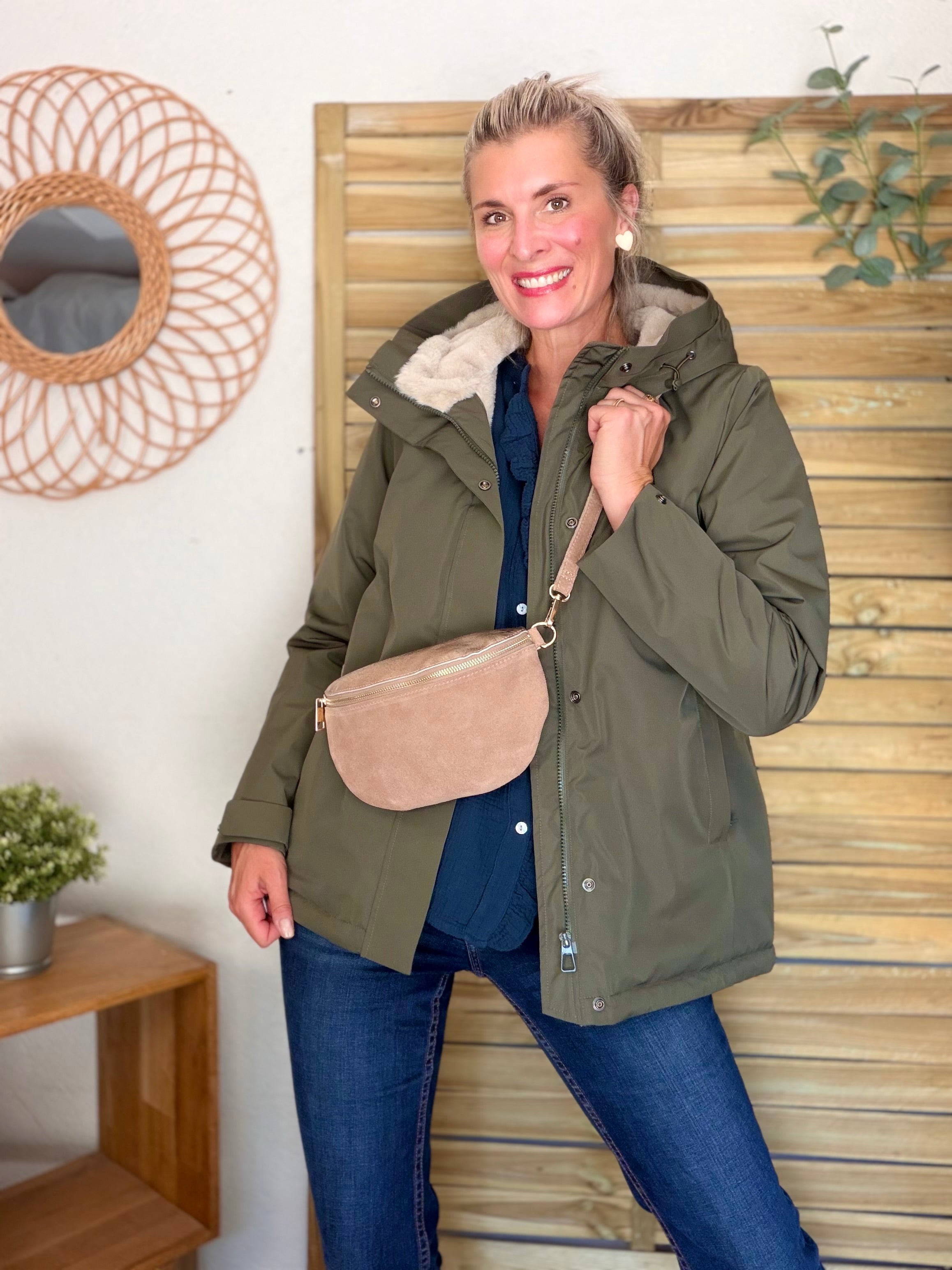 Sac banane M bi-matière en cuir irisé et velours 24cm - POLLY- Taupe/Bronze