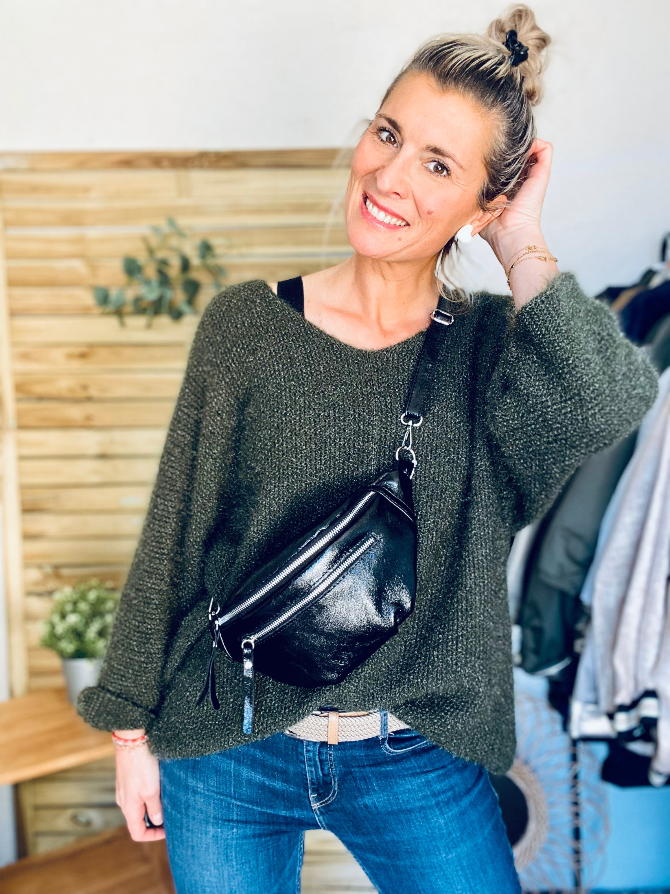 *** IMPERFECTION TEINTURE - Sac banane en cuir irisé double poche - OPALE - noir