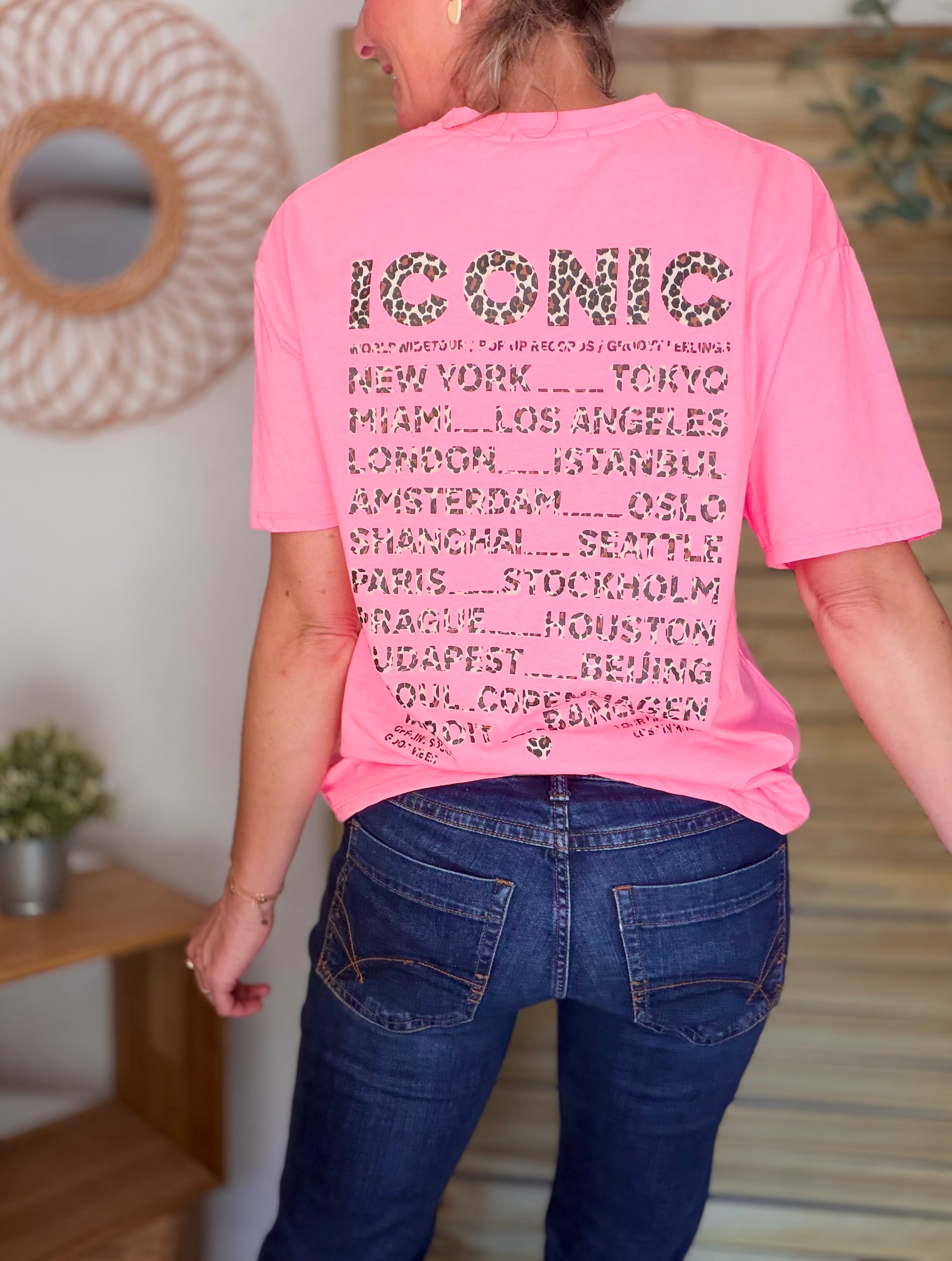 Tee shirt ICONIC Léo LÉONA Rose fluo