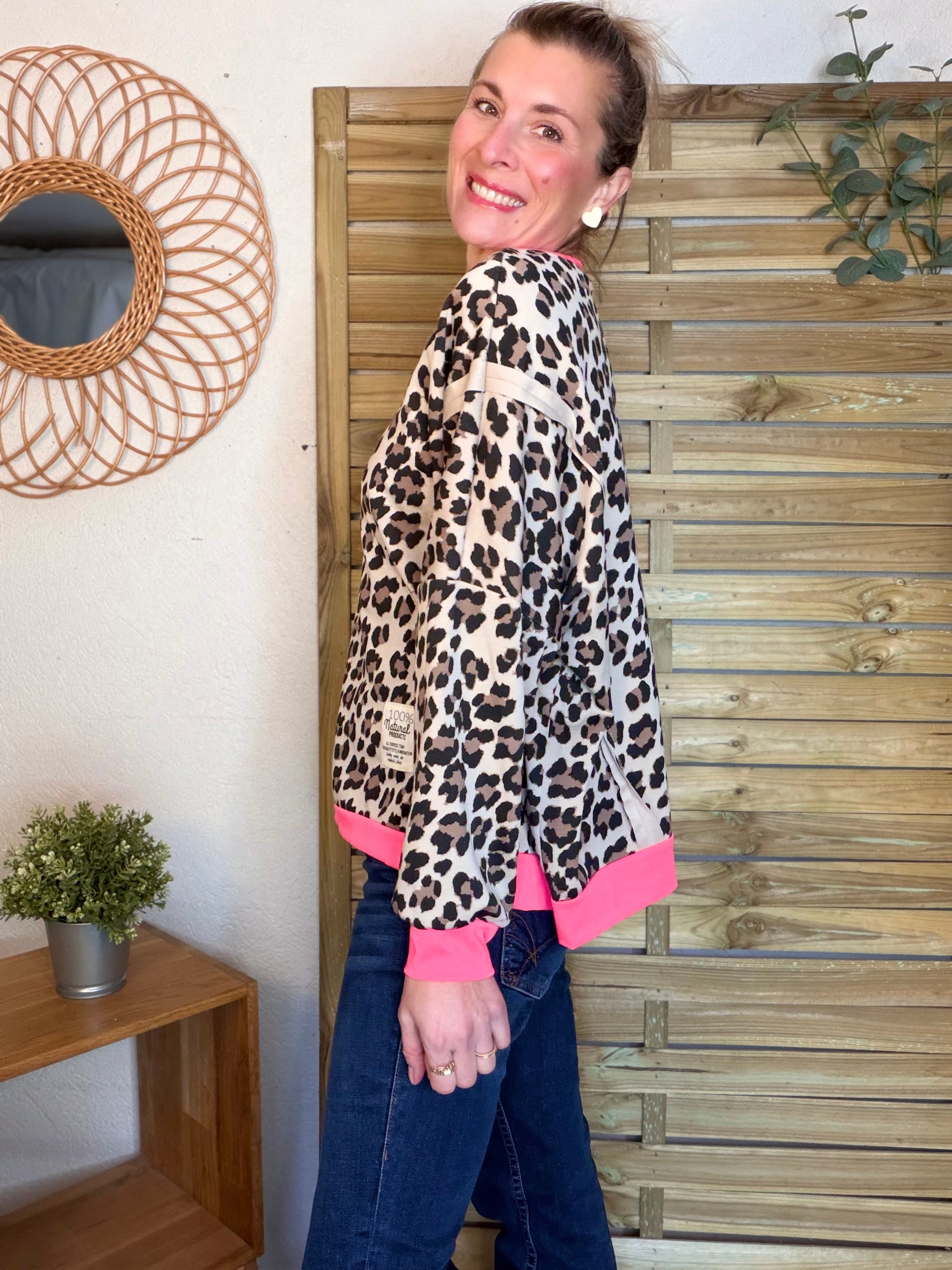 Sweat léger imprimé Léo rose fluo 🐆 ANOUK