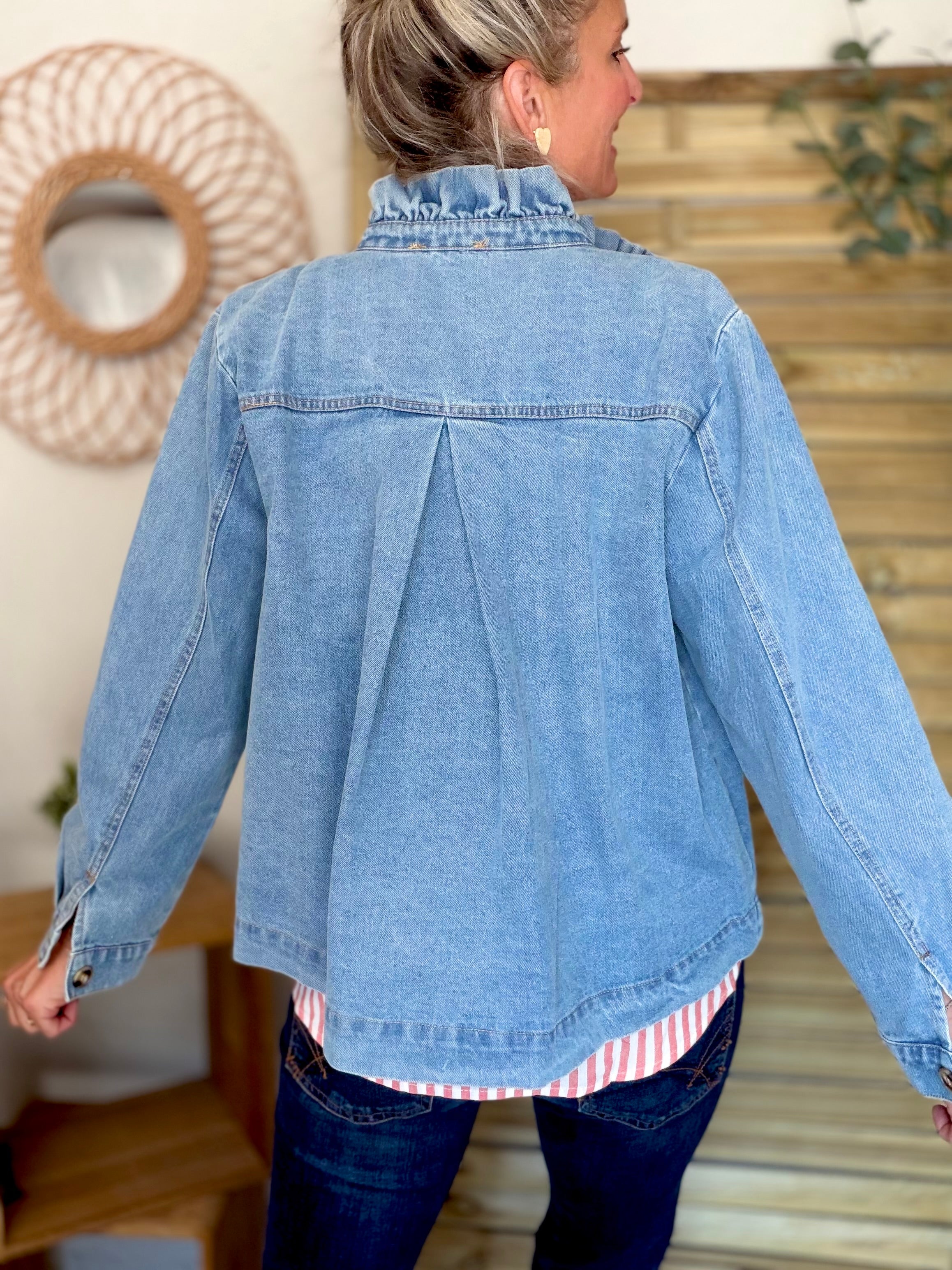 Veste courte légère col volanté JUNON Jean clair