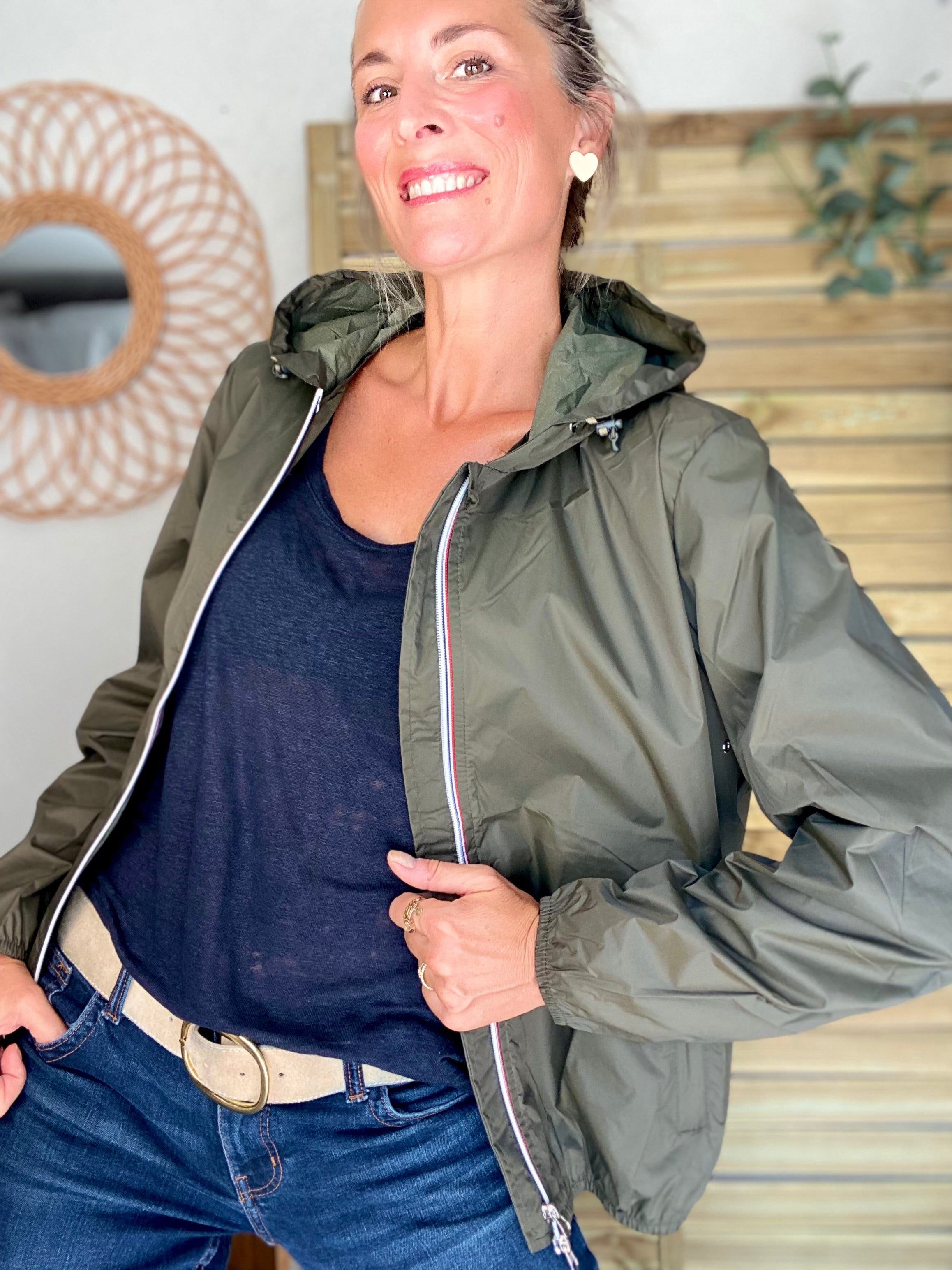 Coupe vent imperméable ANNA COURT Kaki - LAURA JO - DÉSTOCKAGE sur Tailles L et XL