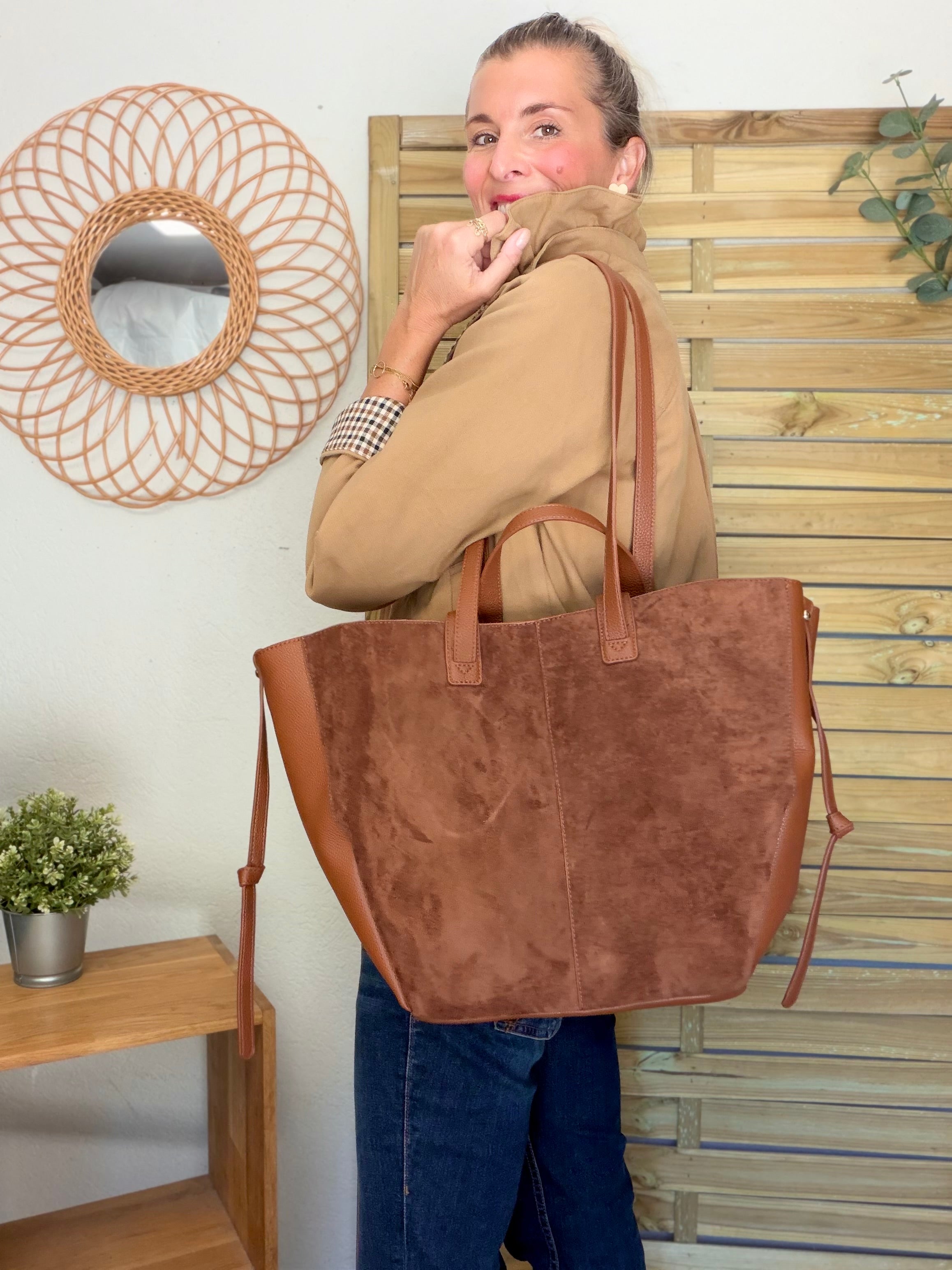 Grand Sac cabas 2 en 1 en simili daim - LAURÈNE Camel