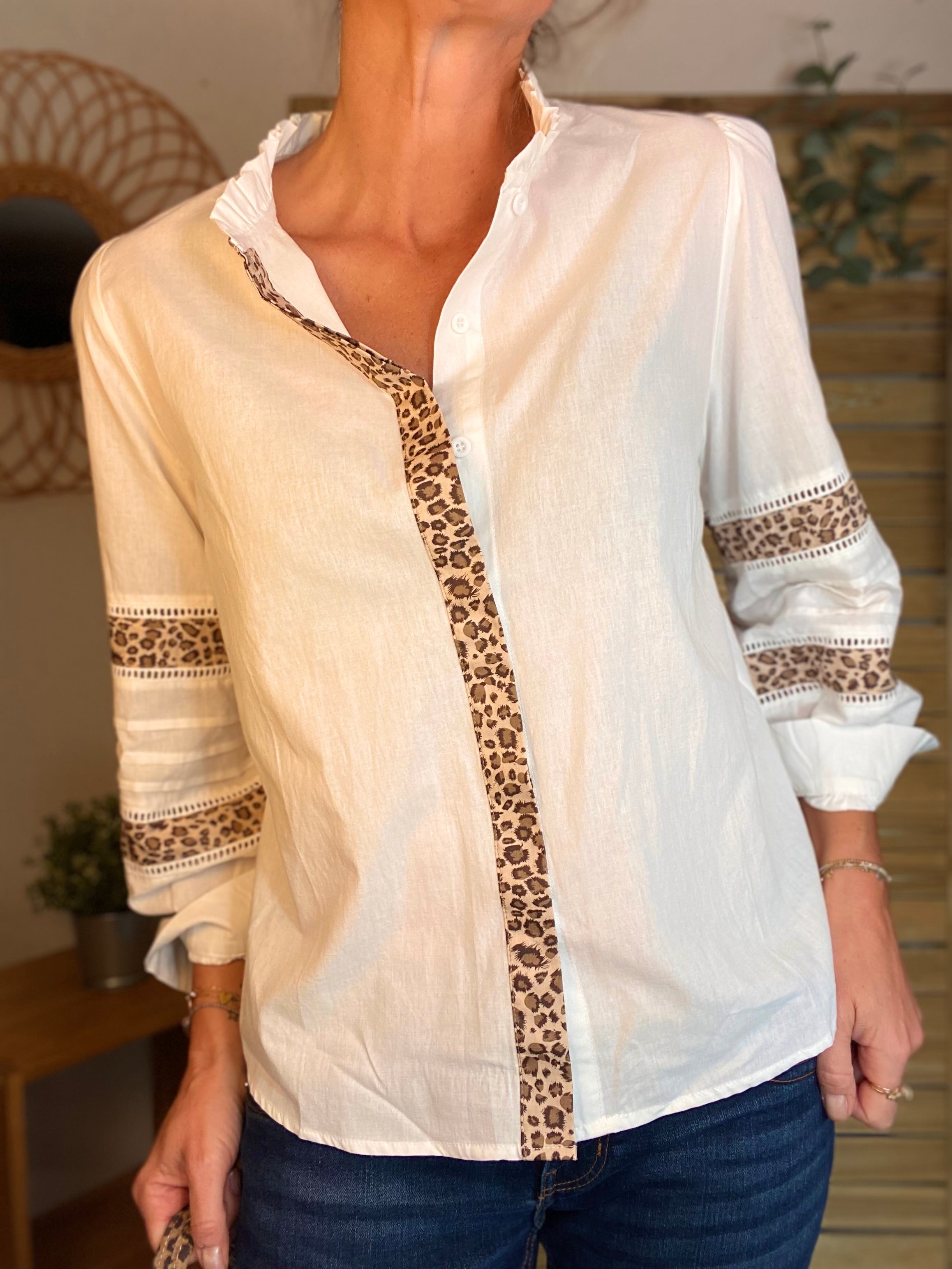 ⚡️ ARRIVAGE - Chemise coton détails Léo 🐆 SCARLETT Blanc