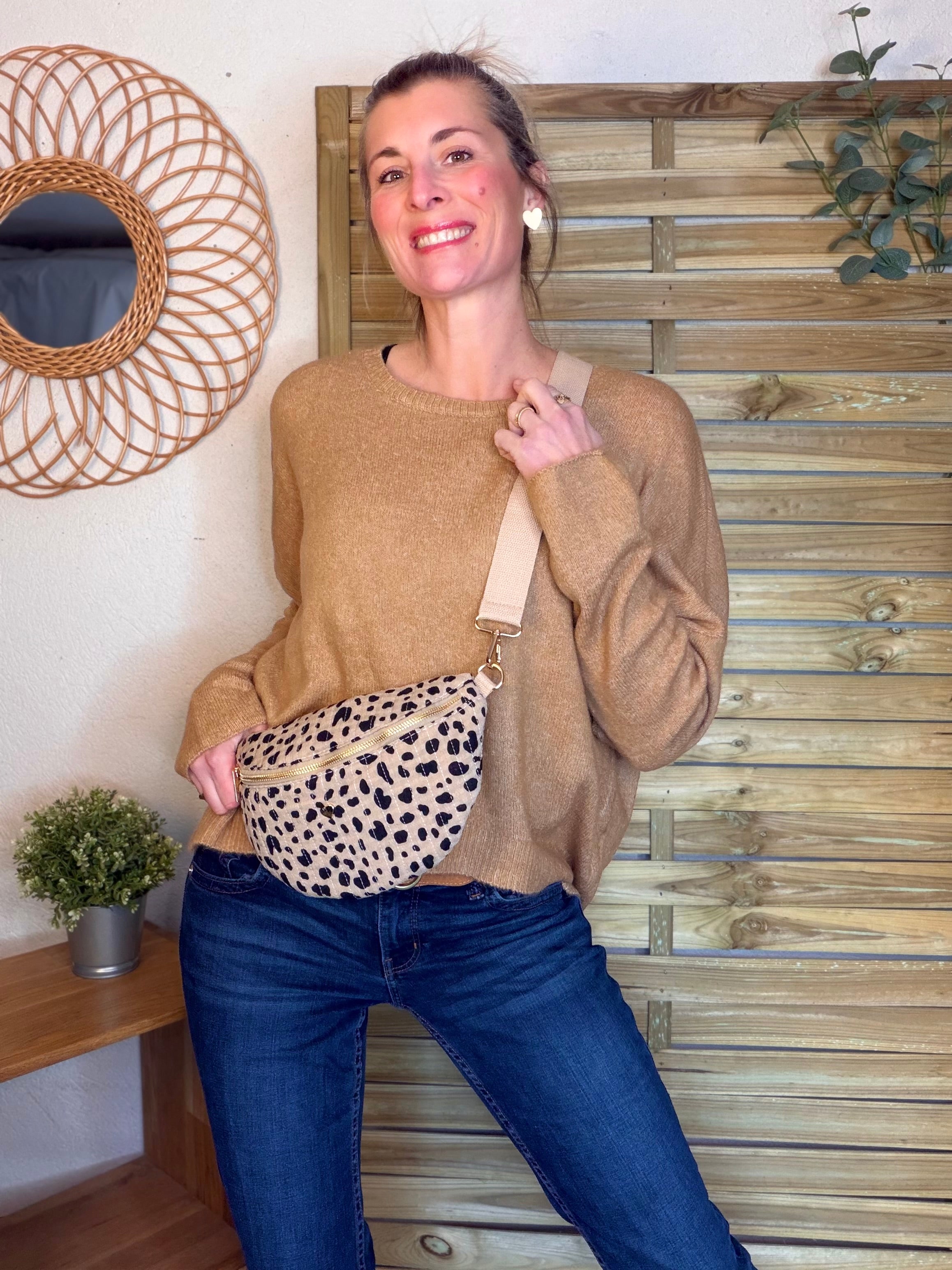 Sac banane L matelassé cœur doré 💛 JOSIE - Tacheté taupe