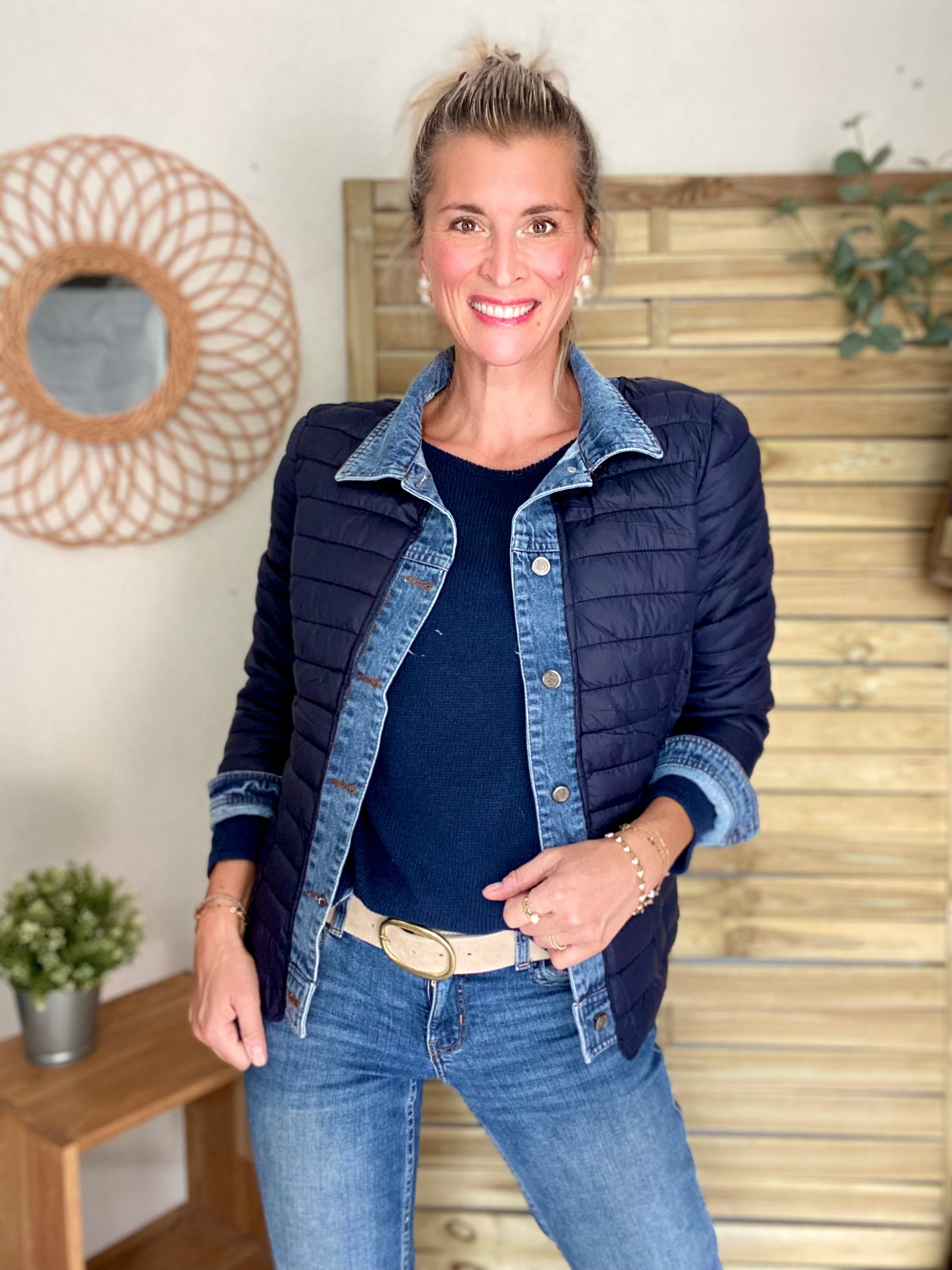 *** PROMO - Tailles 34 (XS), 36 et 52 (6XL) - Veste Jean / Doudoune légère JACKIE - Bleu marine