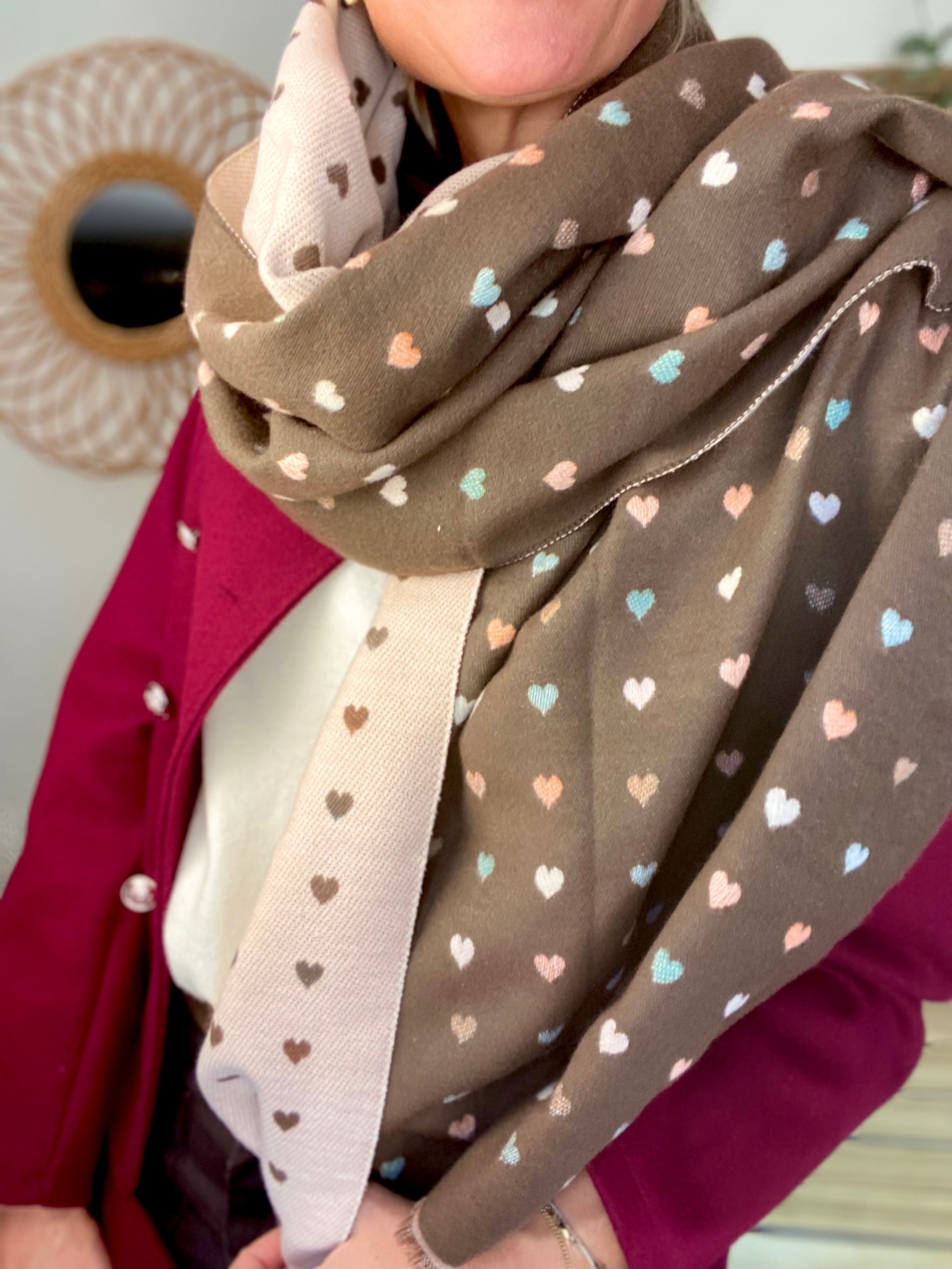 Écharpe douce réversible Coeurs SIMONE - Choco / Beige 💙🩷💛