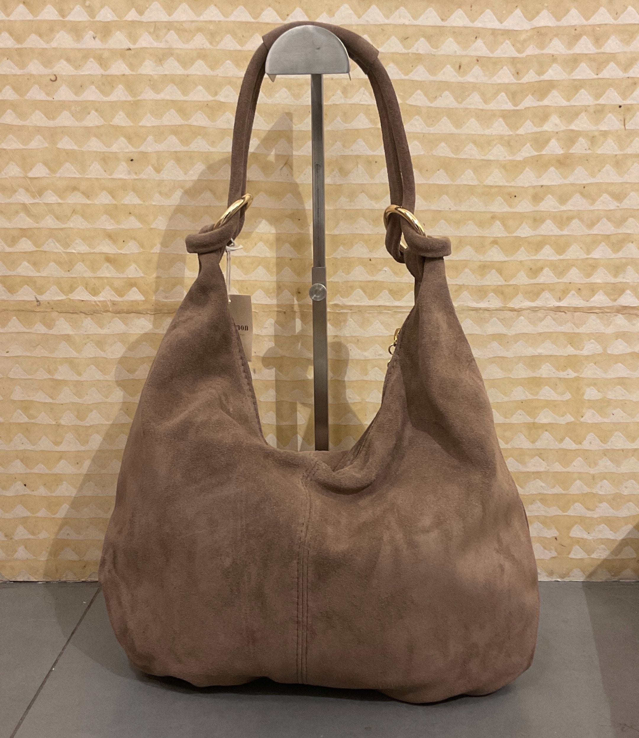 Sac besace hobo en cuir daim souple avec anneaux WILLIAM - Taupe