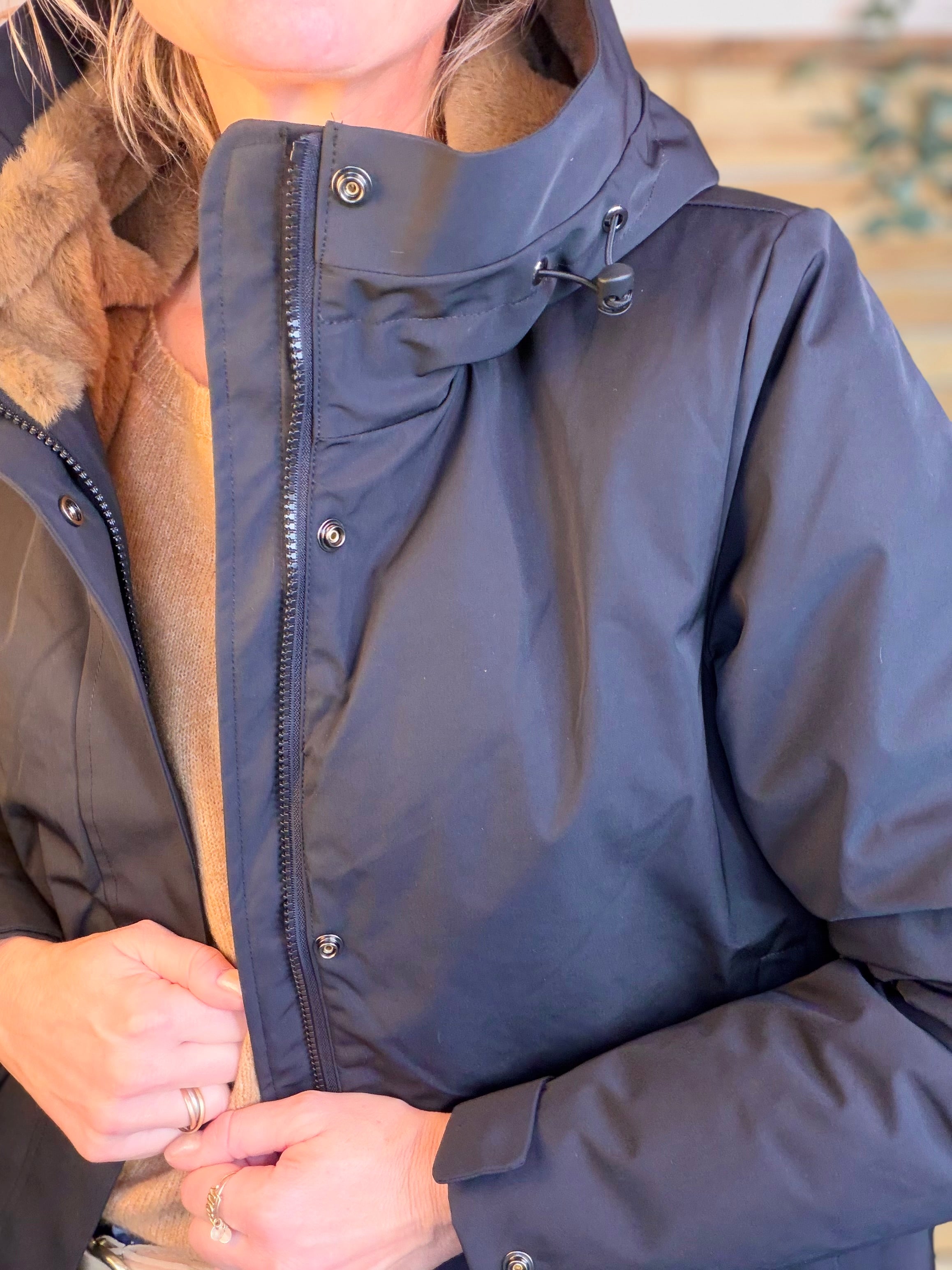 Parka fourrée imperméable AMBRE - Noir / Camel - LAURA JO