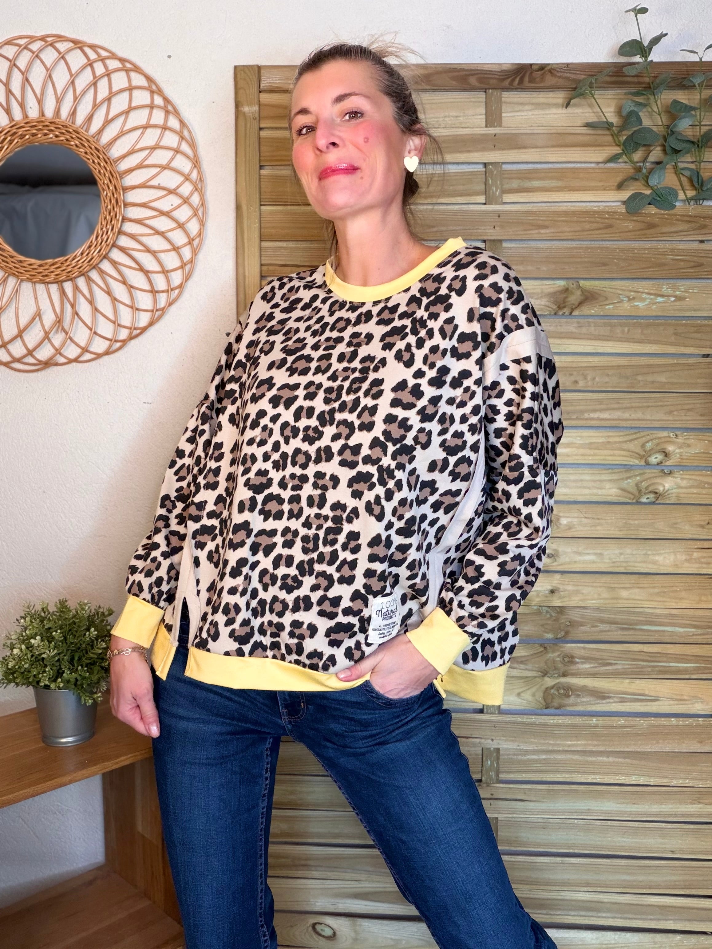 Sweat léger imprimé Léo jaune 🐆 ANOUK