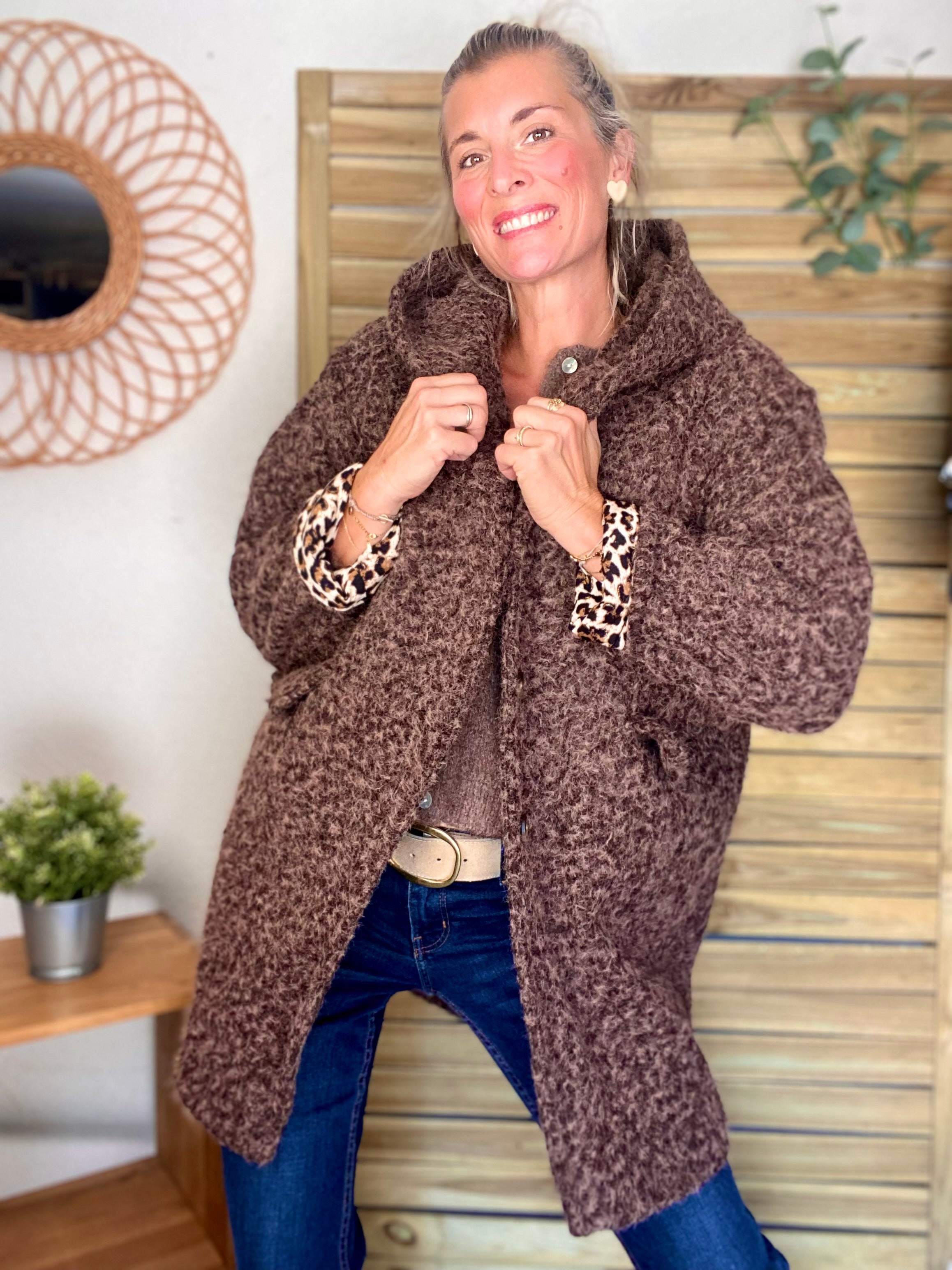 Manteau en laine EUGÉNIE avec détails Léo 🐆 - Chocolat