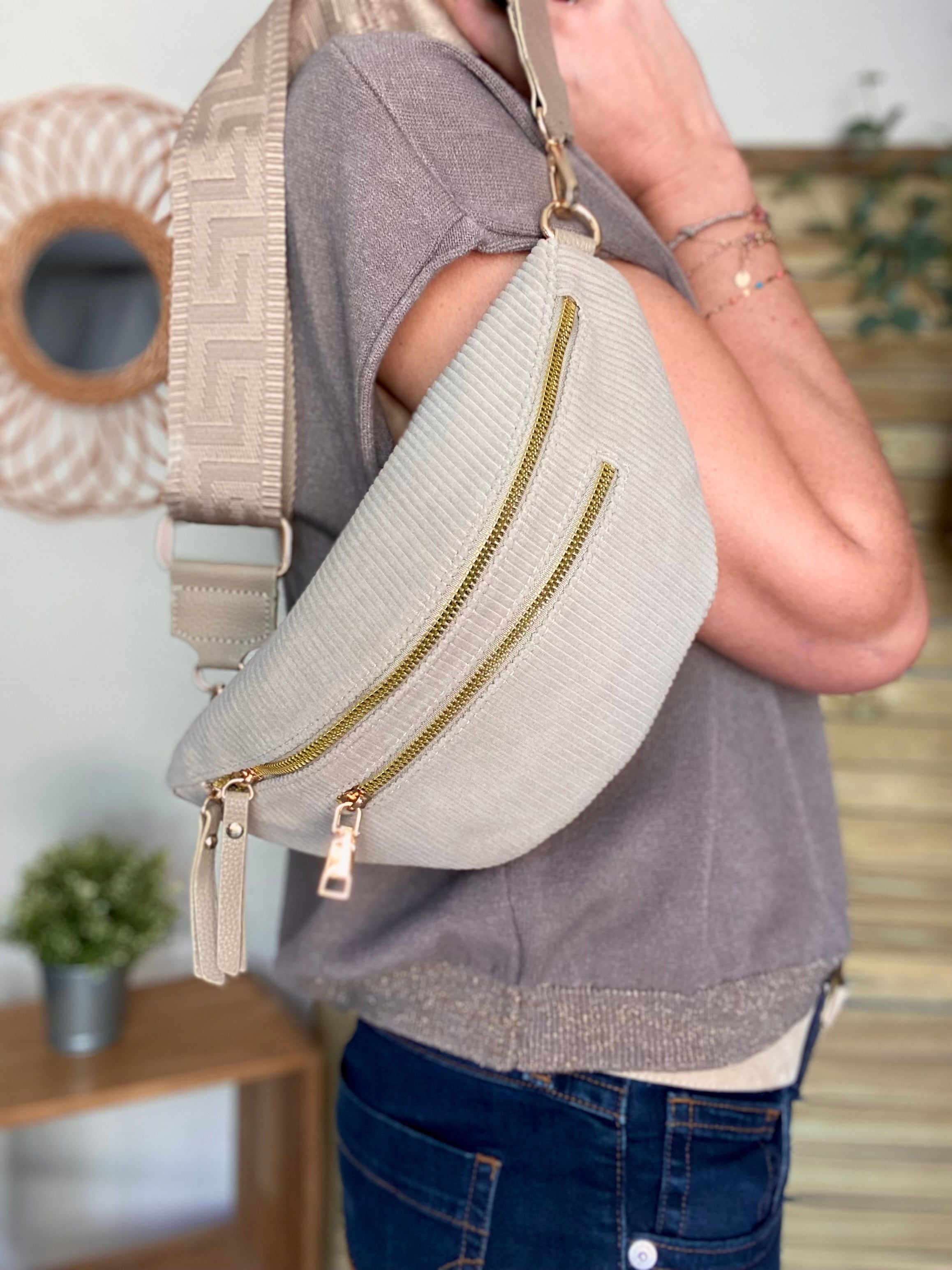 Sac banane en velours côtelé 2 zips et sangle fantaisie - CHARLY - Beige taupe (côtelé fin)