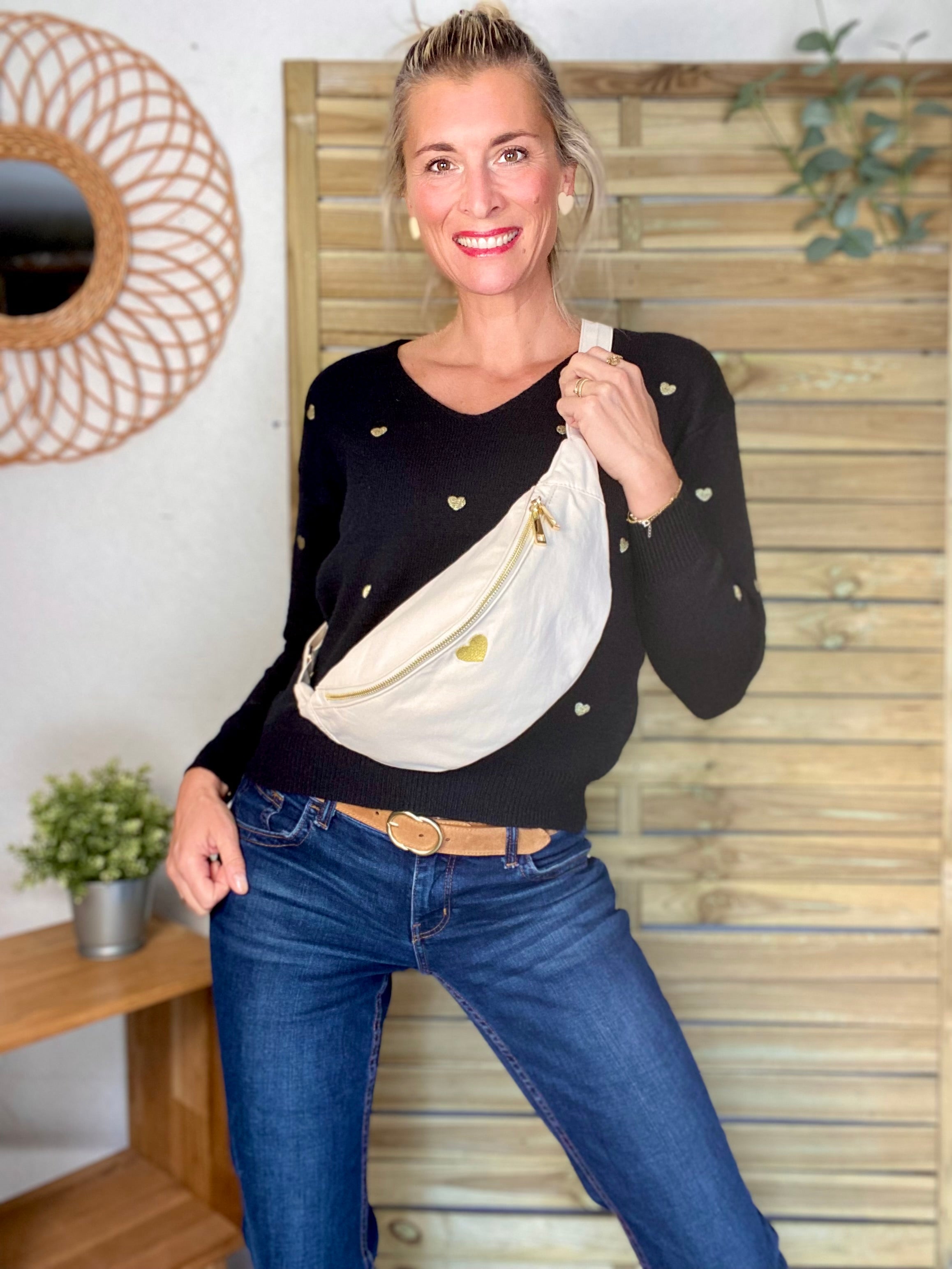 Sac banane en coton Coeur brodé 💛 CASSIDY - Écru