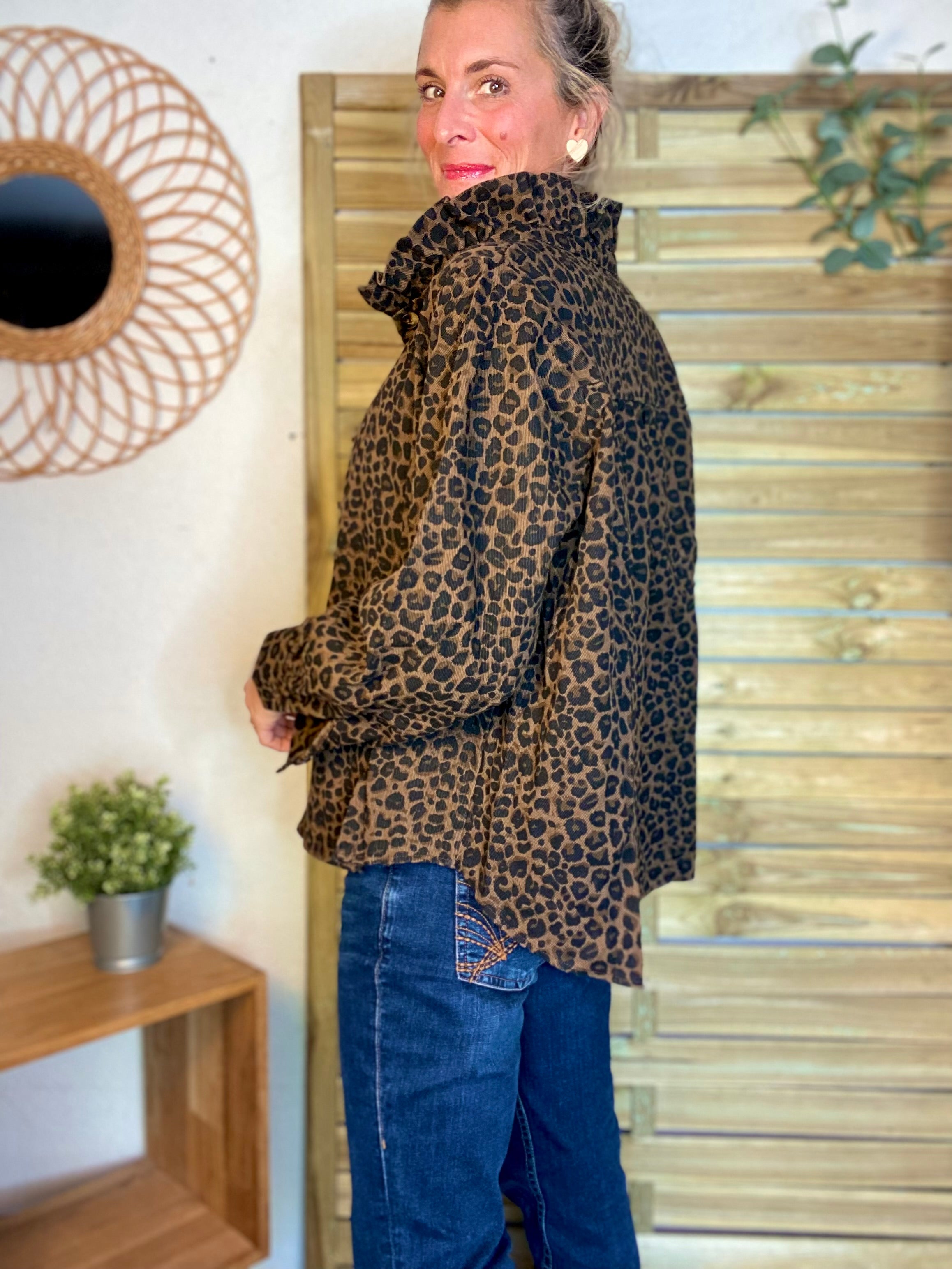 Veste / Chemise en coton, col victorien volanté LISA - Léo 🐆