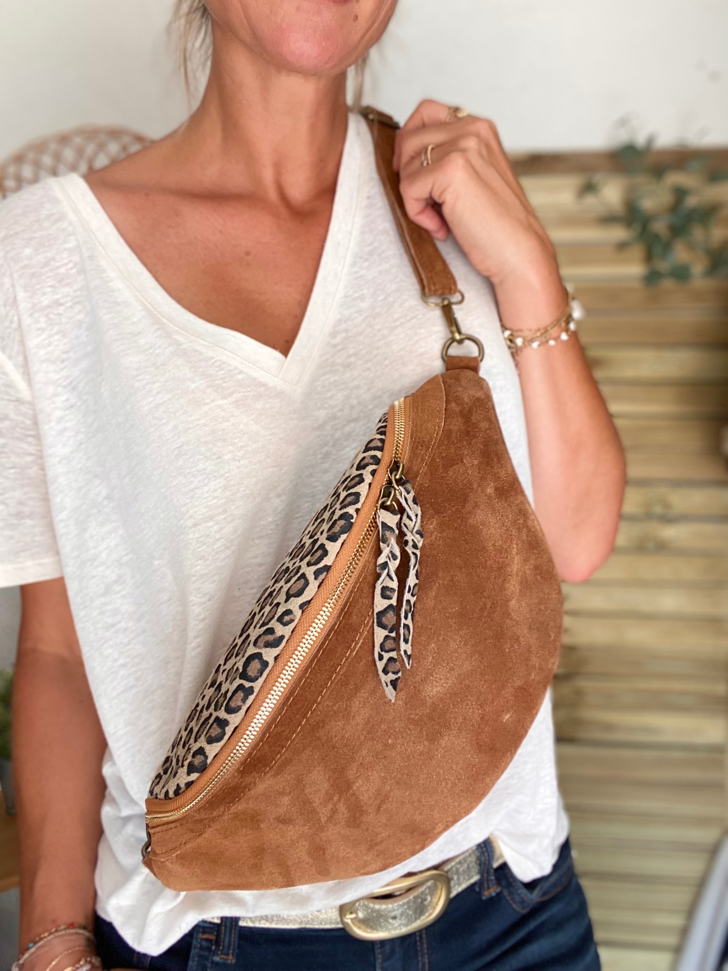 Sac banane XL en croute de cuir / effet daim AVA - Léo Camel