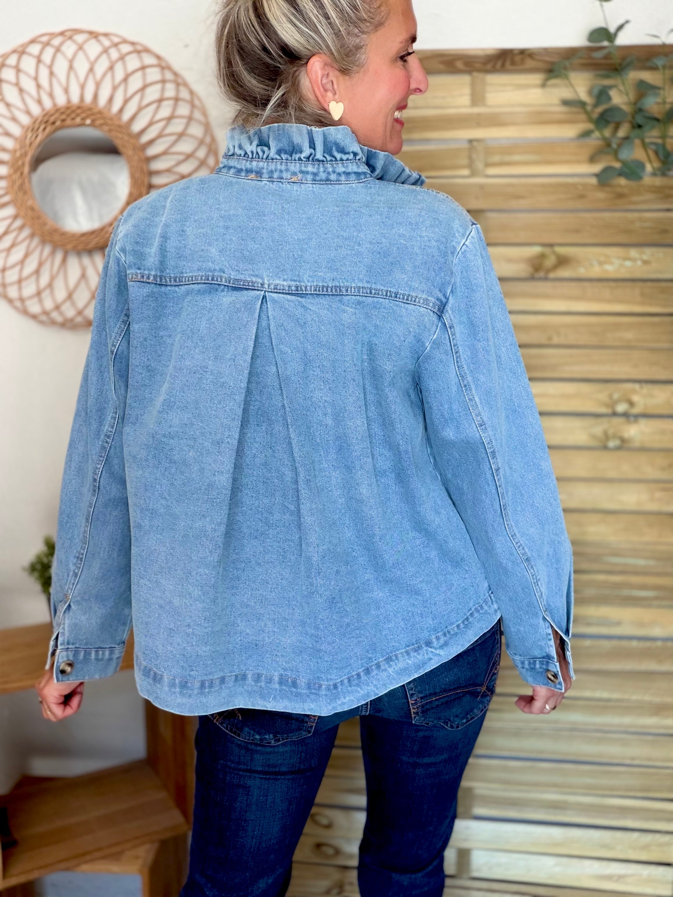 Veste courte légère col volanté JUNON Jean clair
