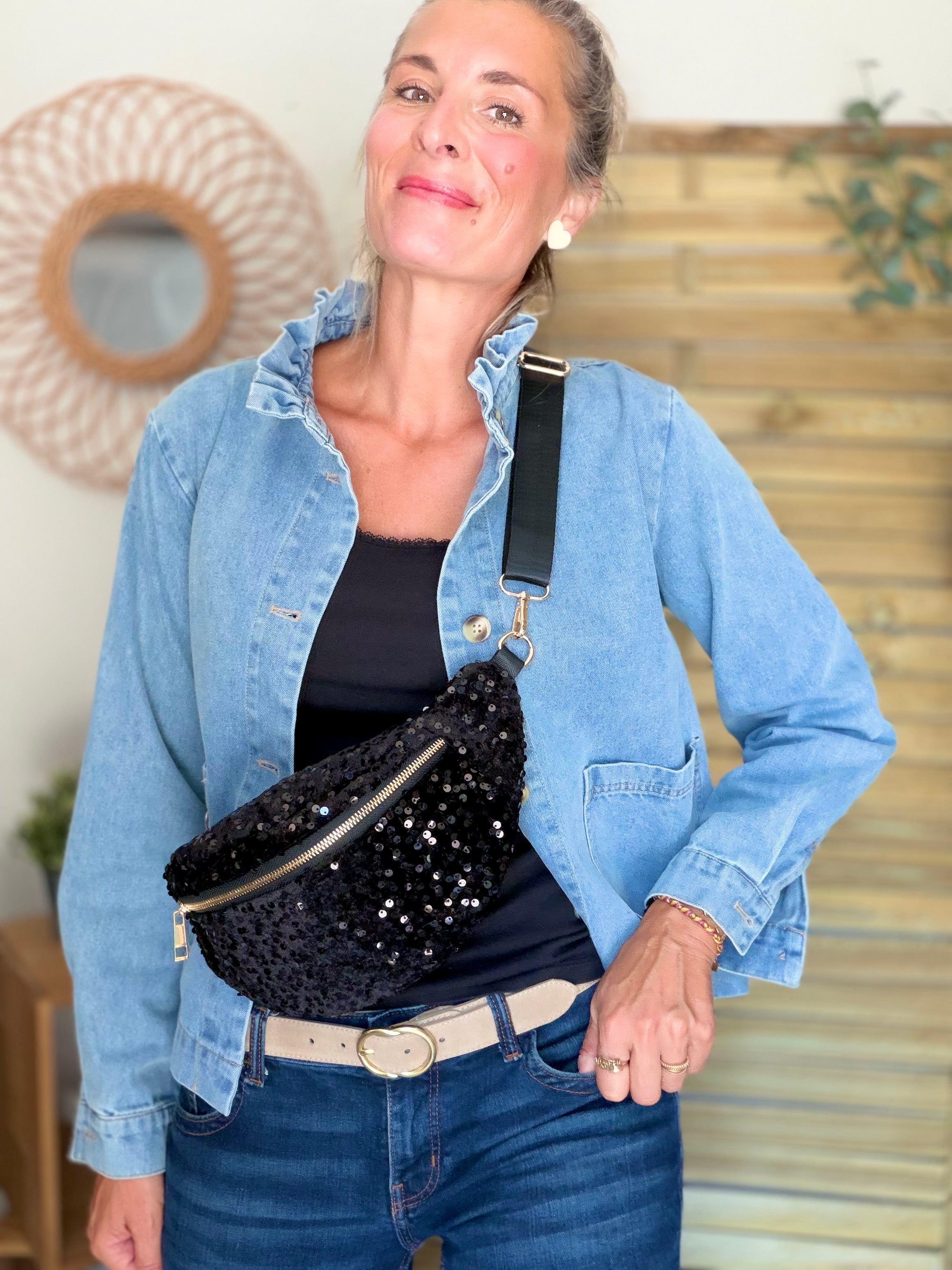 ⚡️ ARRIVAGE - Sac banane velours à sequins DAISY - Noir