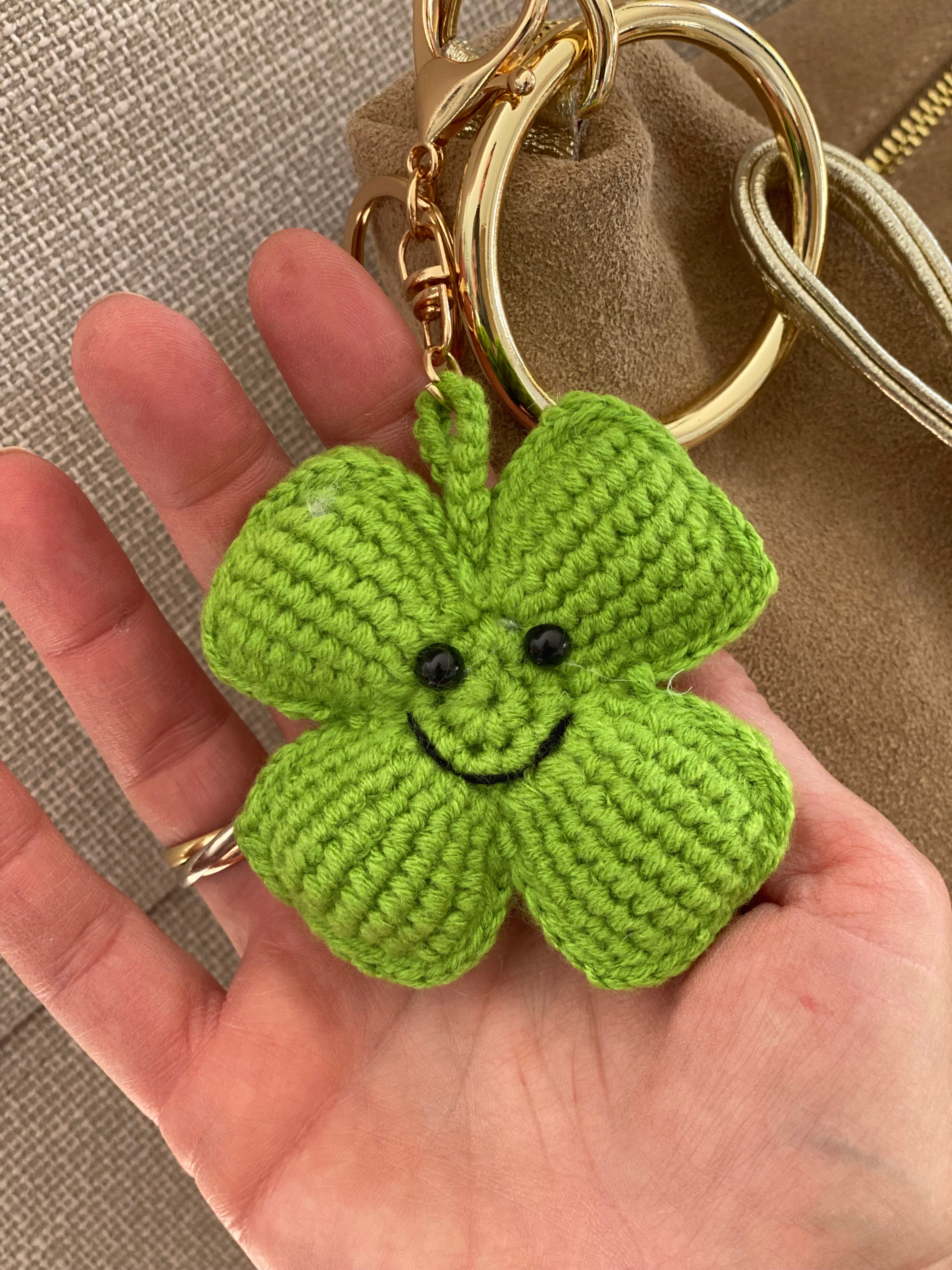 Porte-clefs Grigri en crochet ANATOLE