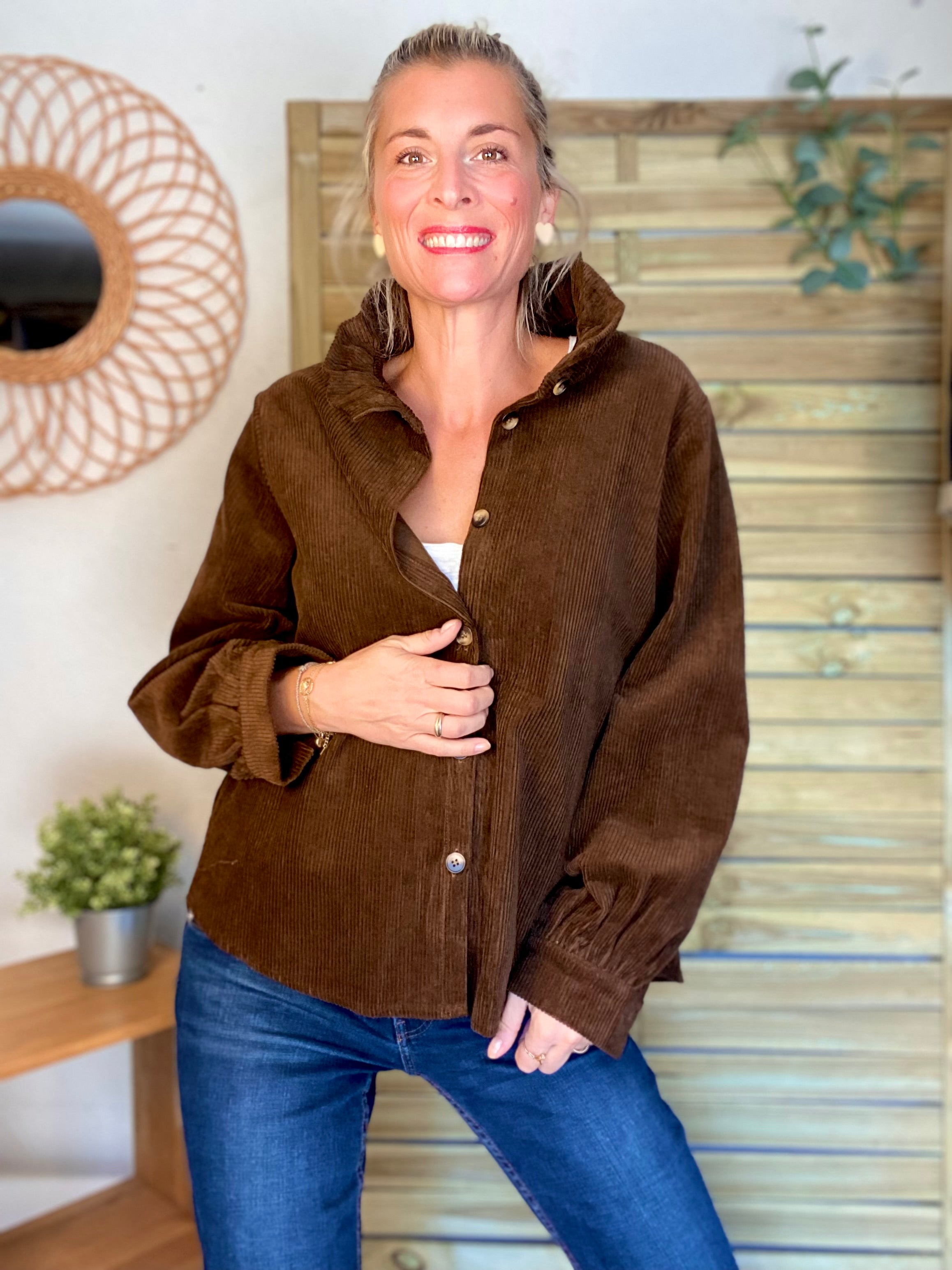 Veste / Chemise en coton, col victorien volanté YVONNE - Velours Chocolat