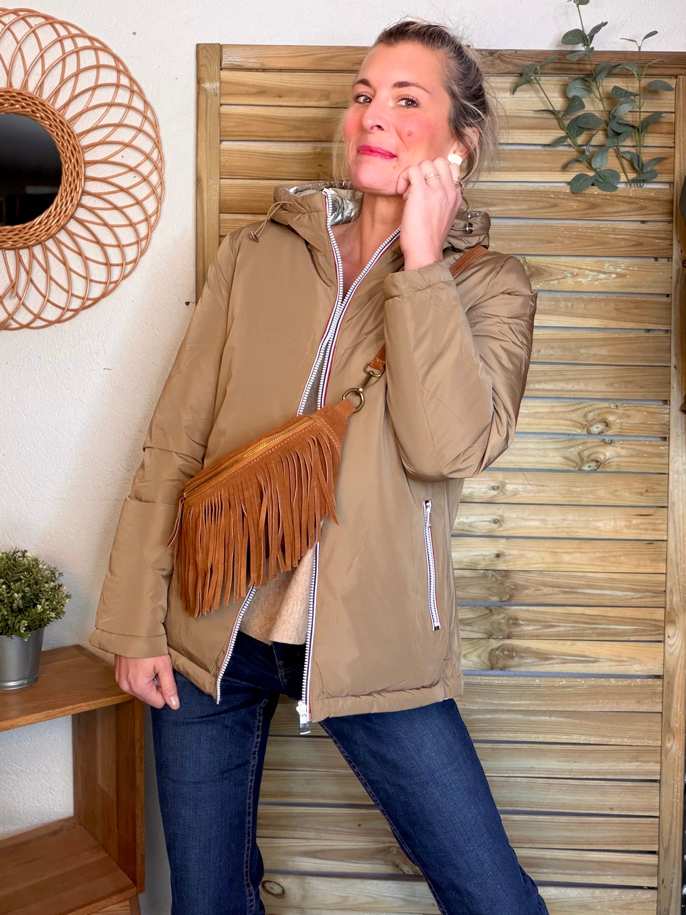 Sac banane avec franges en cuir daim - PIETRA - Camel